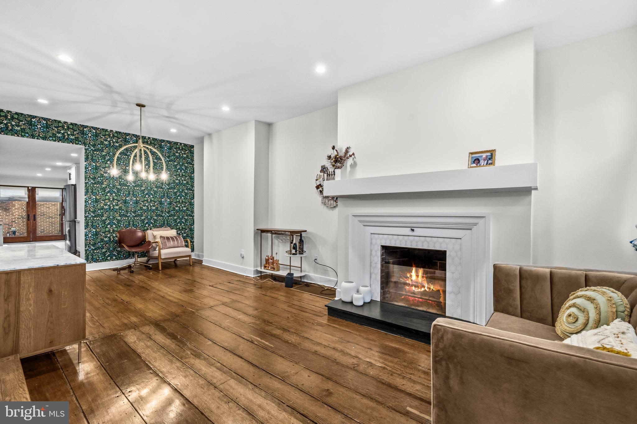 OLD TOWN ALEXANDRIA - Residential