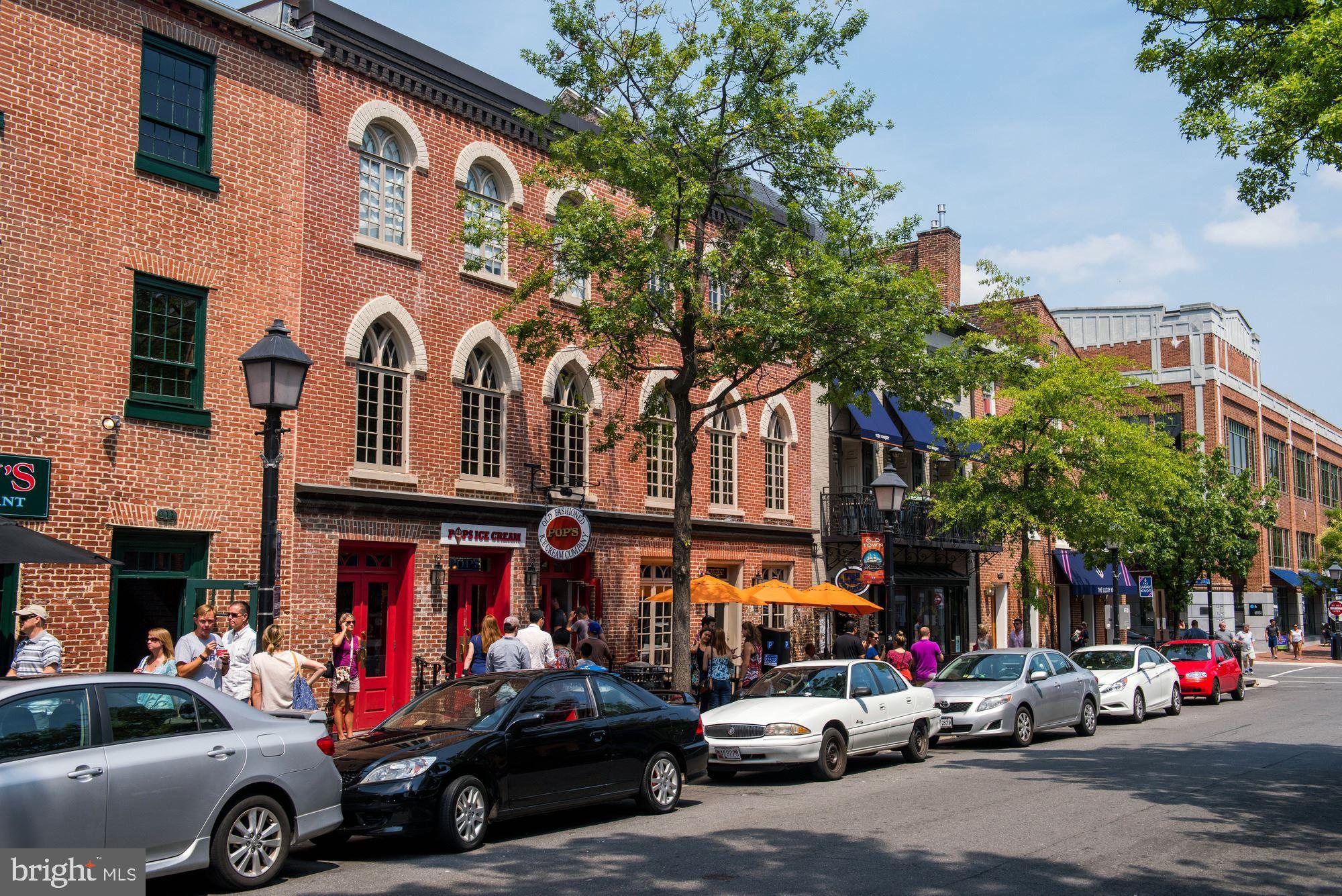 OLD TOWN ALEXANDRIA - Residential