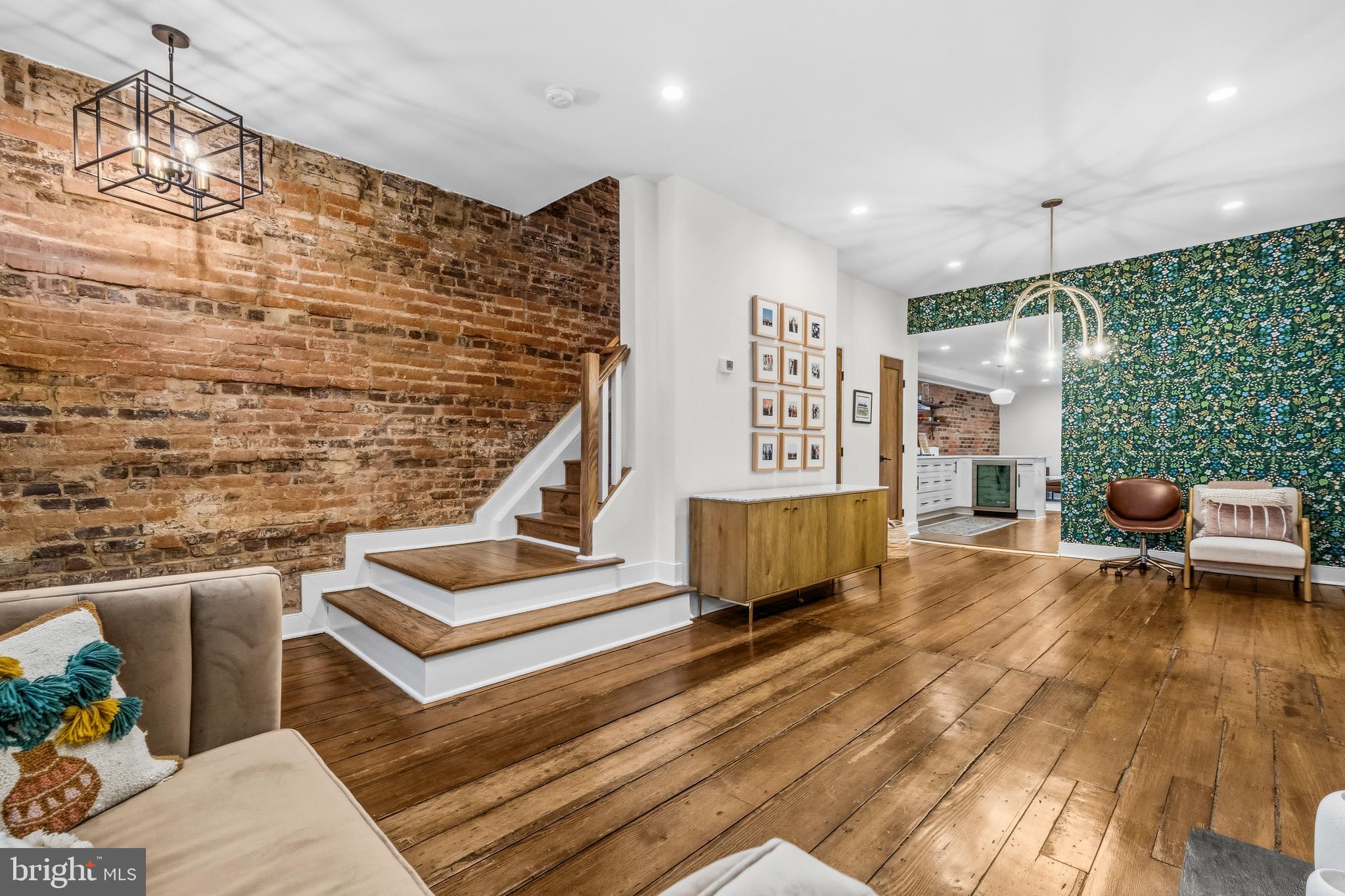 OLD TOWN ALEXANDRIA - Residential