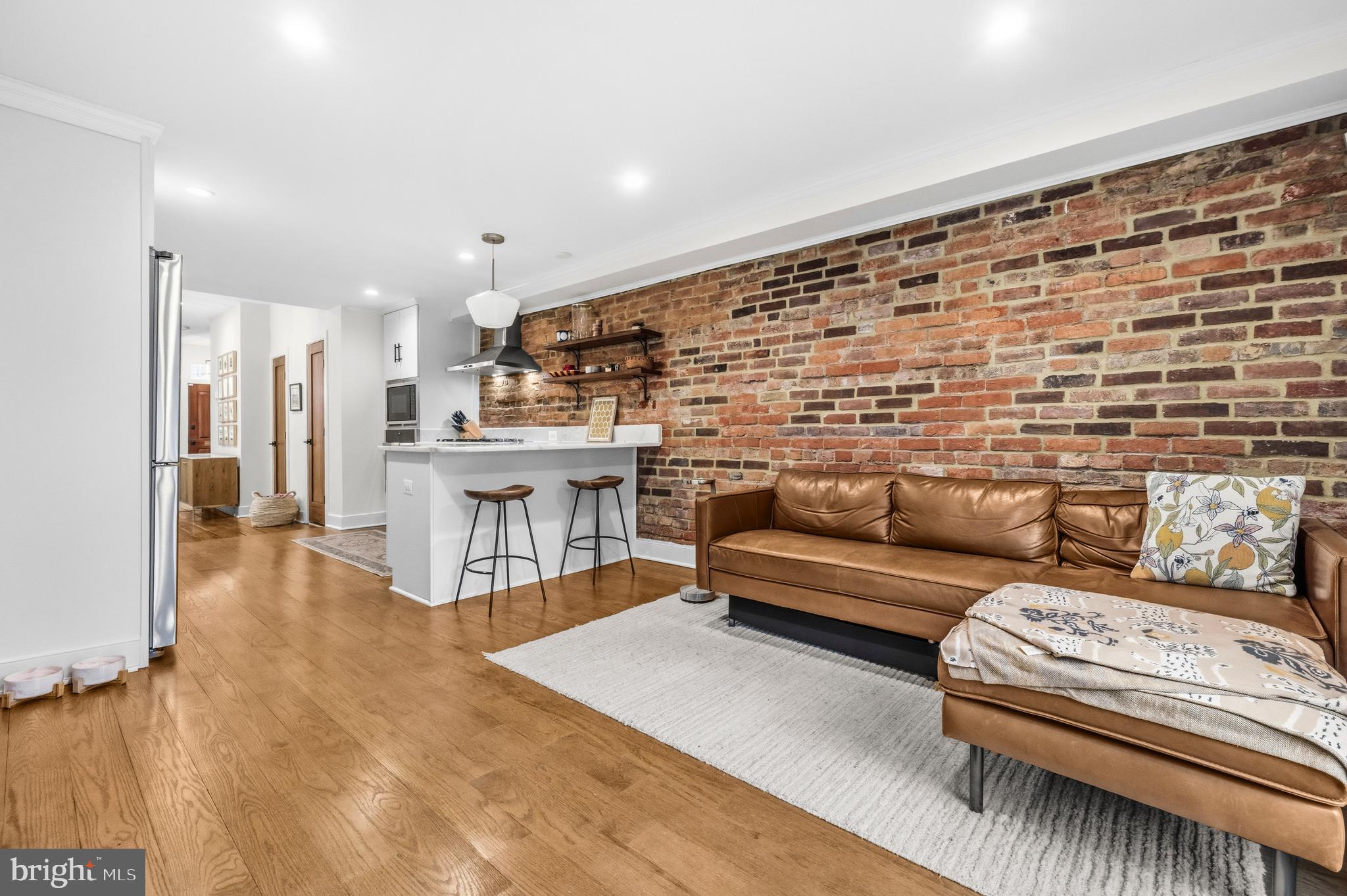 OLD TOWN ALEXANDRIA - Residential