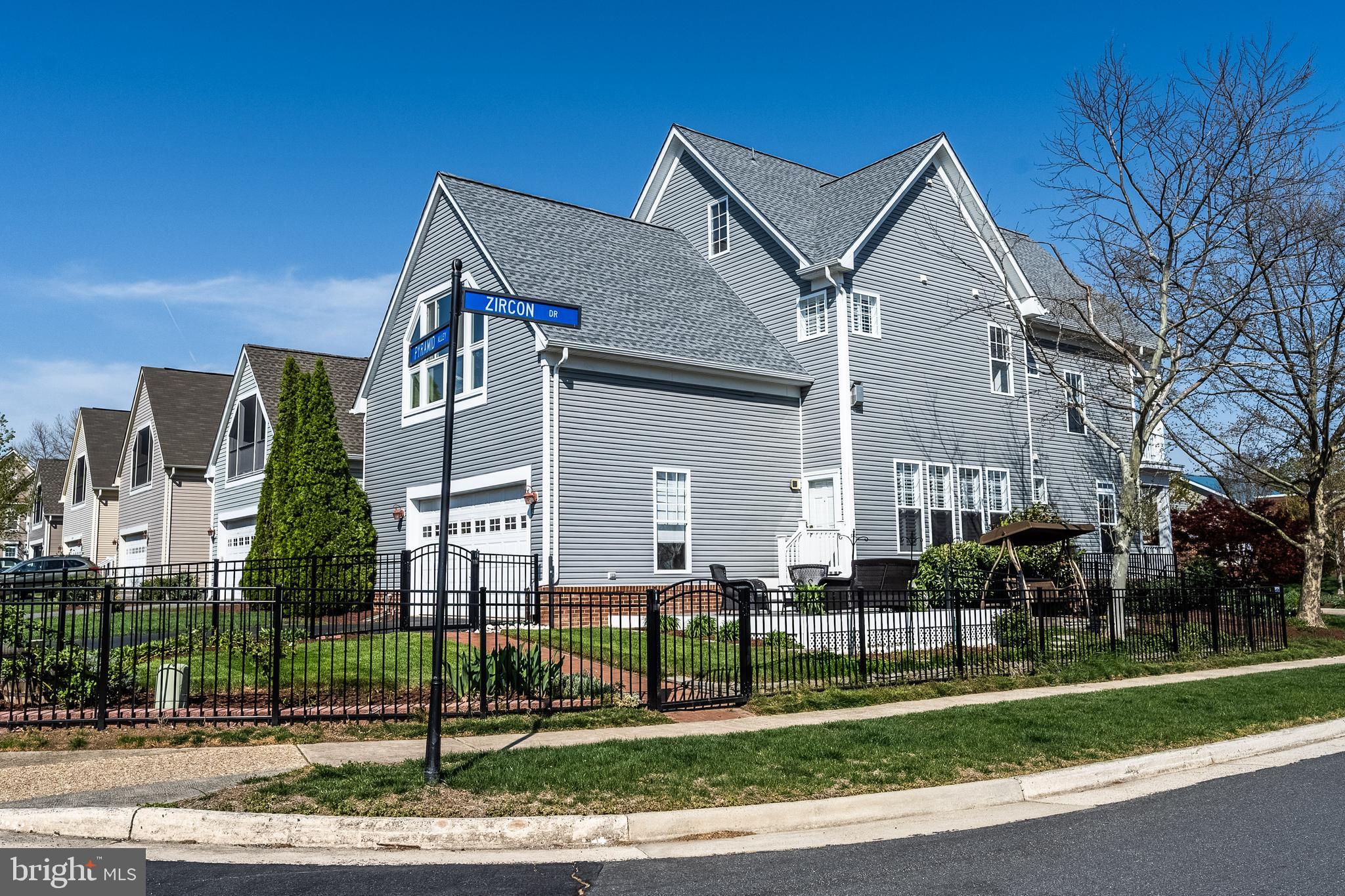 STONE RIDGE - Residential