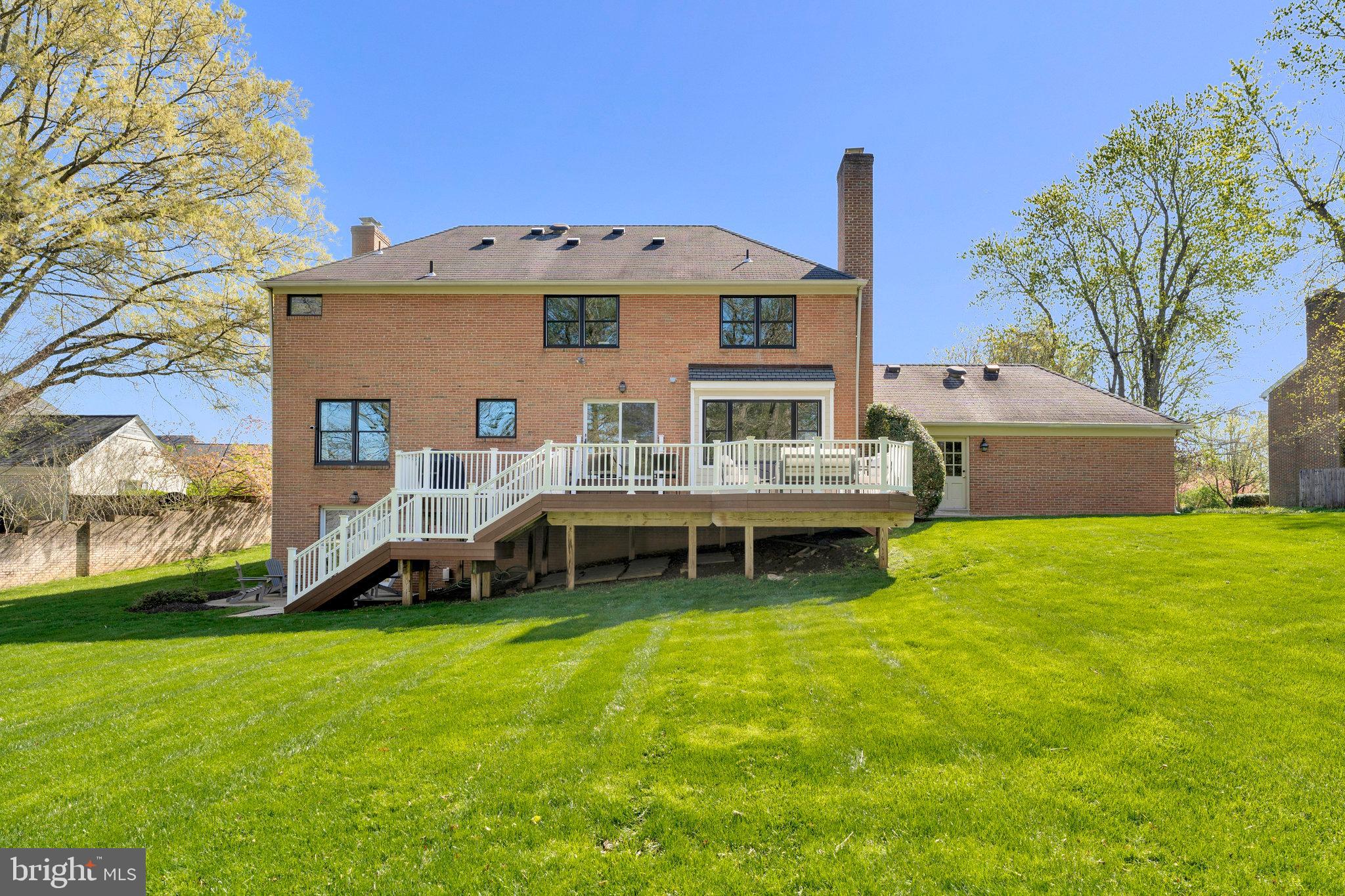 LYNWOOD - Residential