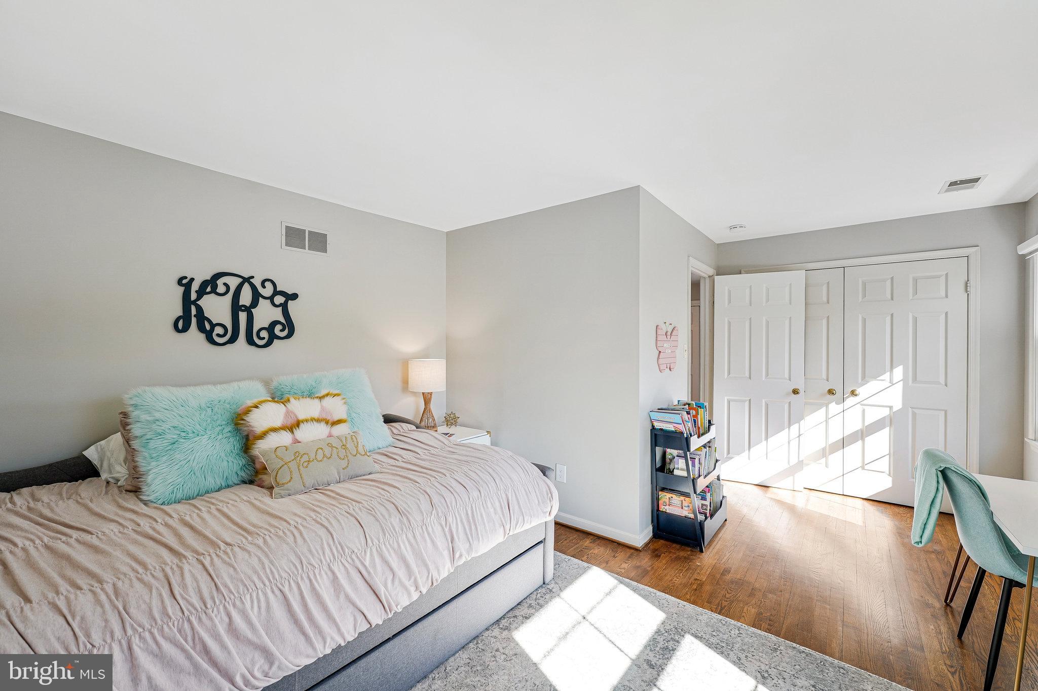 LYNWOOD - Residential