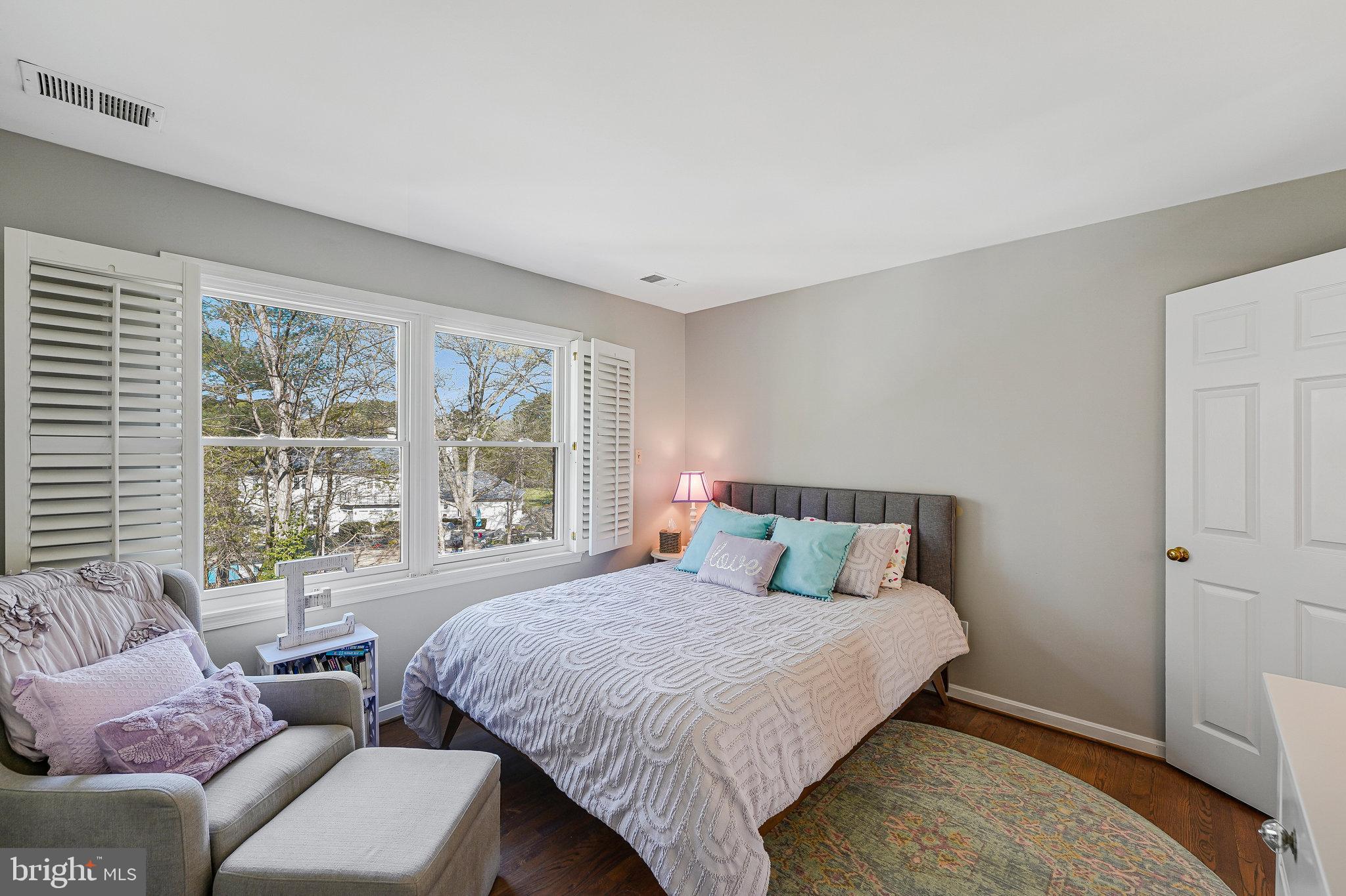 LYNWOOD - Residential