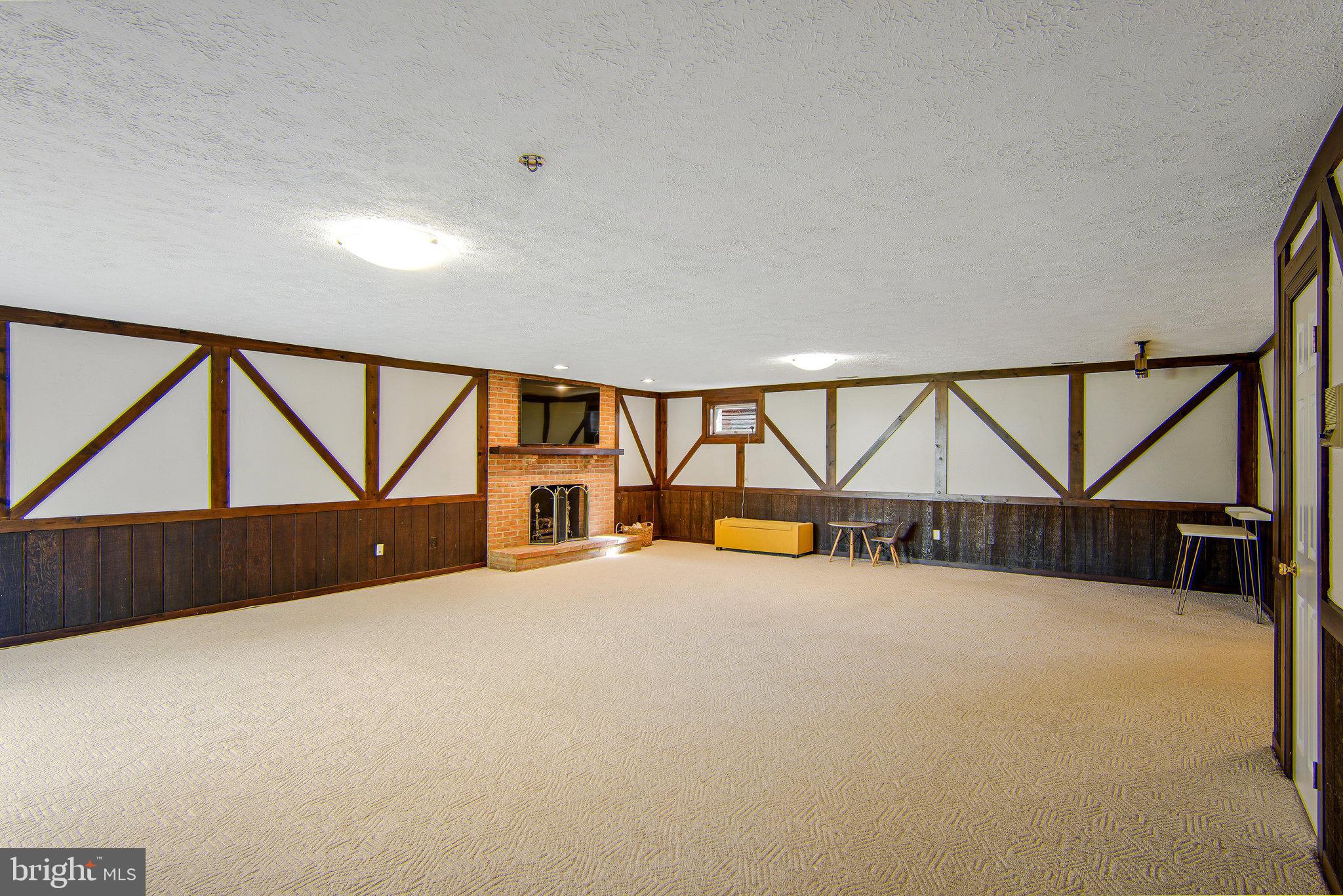 LYNWOOD - Residential