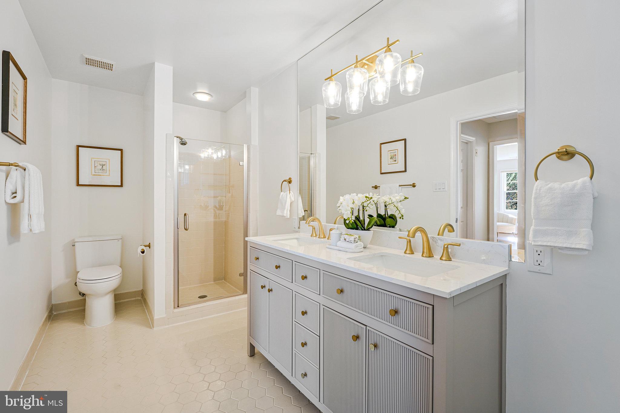 LYNWOOD - Residential