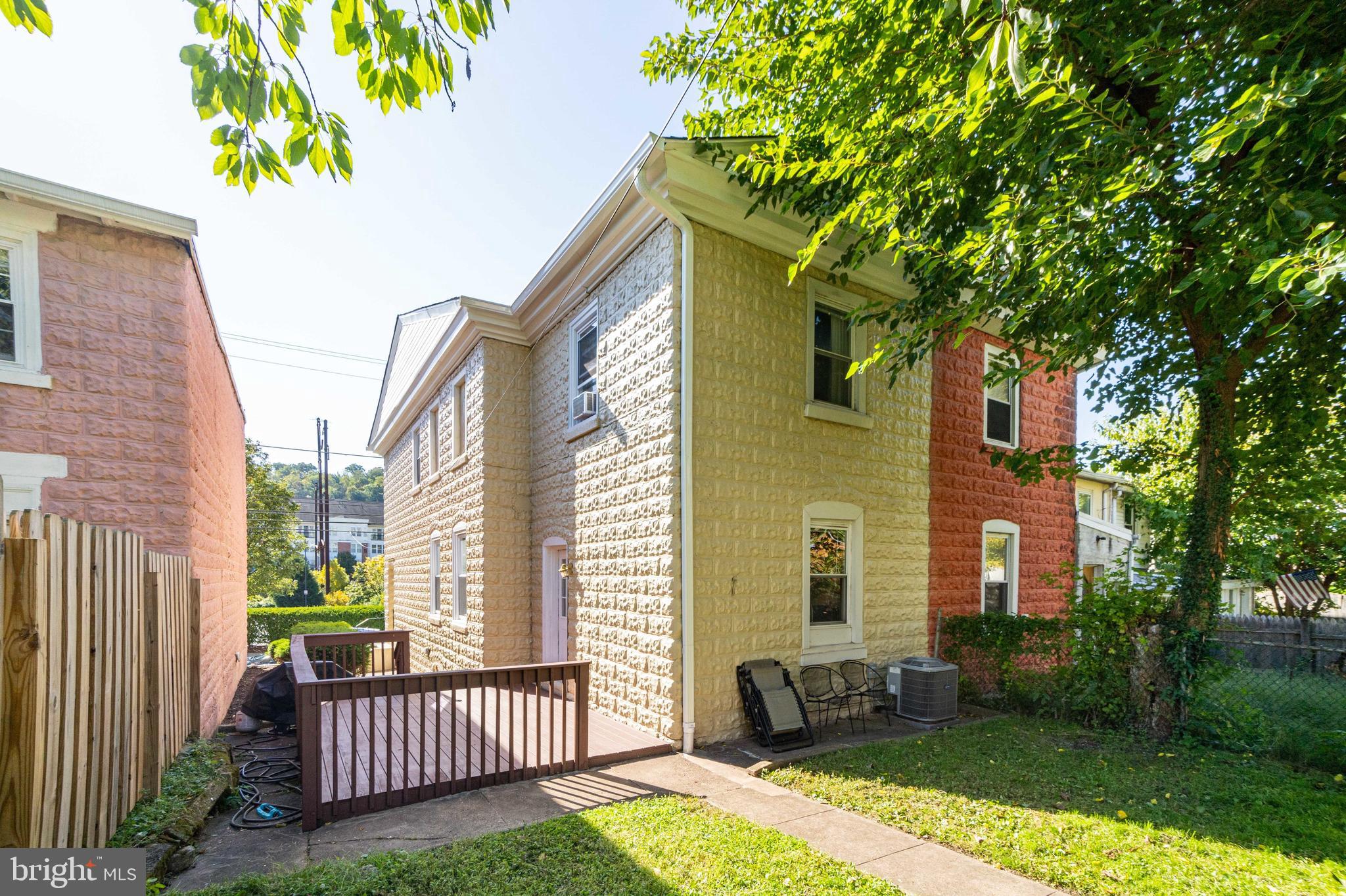 CONSHOHOCKEN - Residential