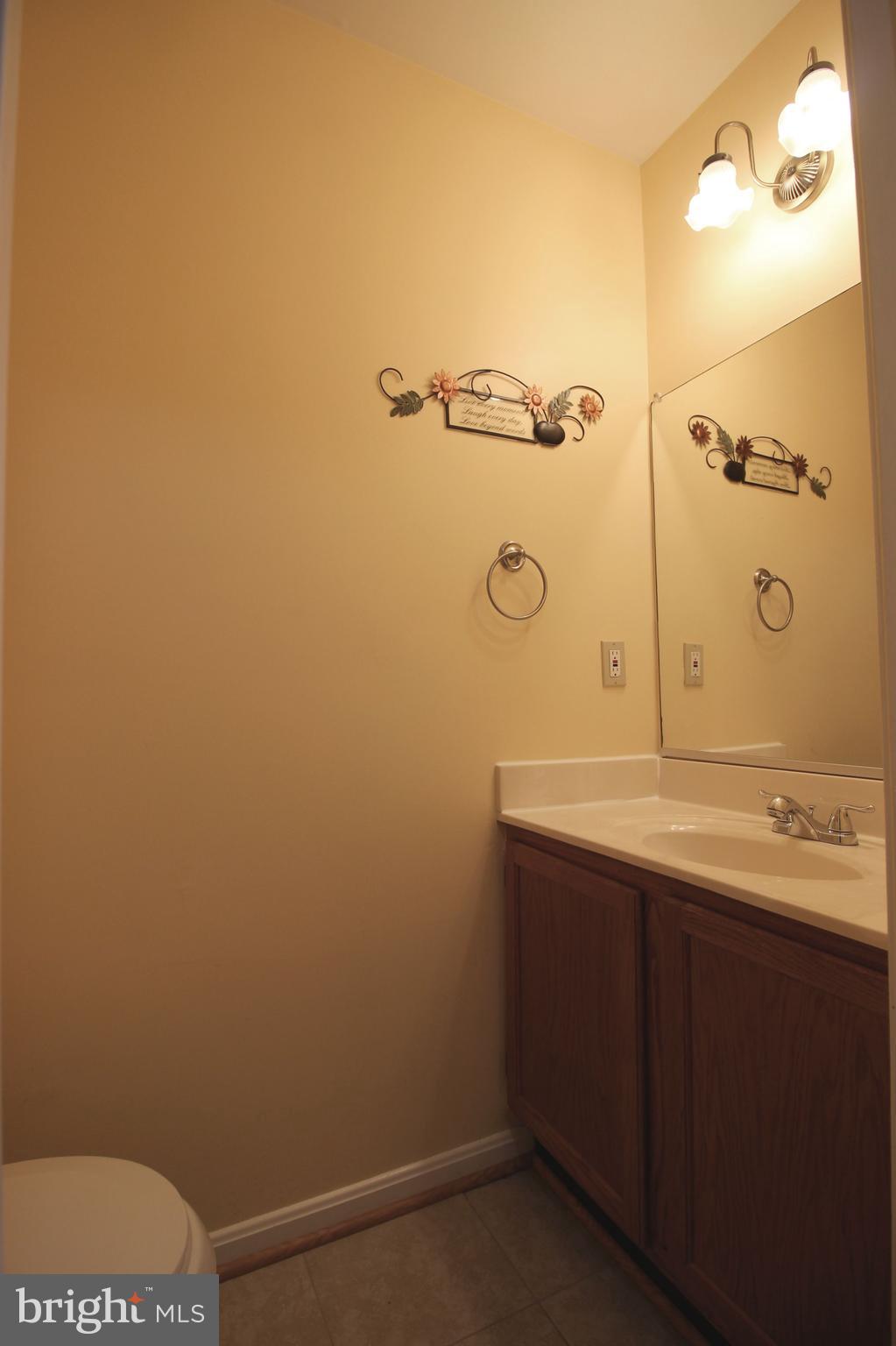 WILLOW COVE MANORS - Residential Lease