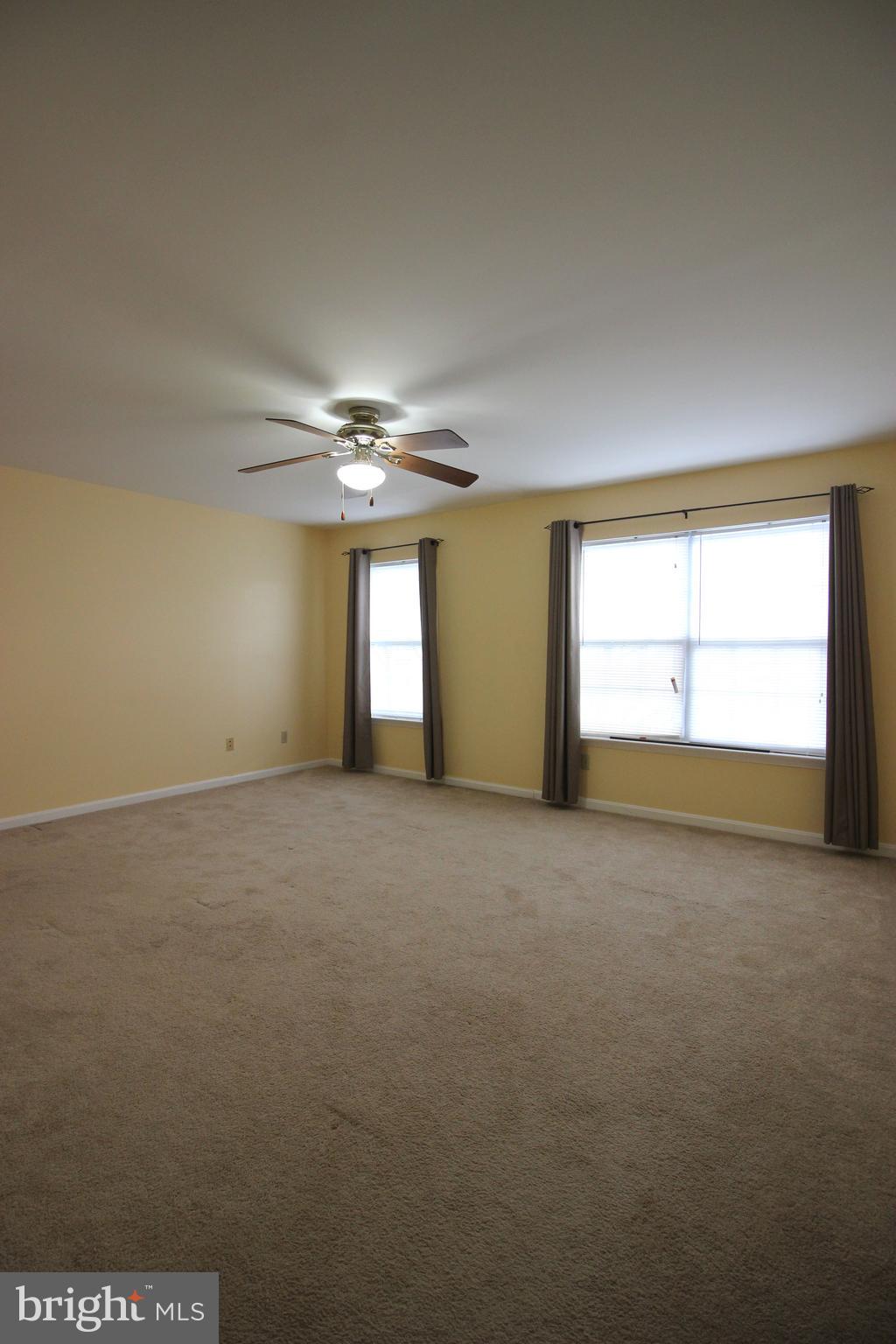 WILLOW COVE MANORS - Residential Lease