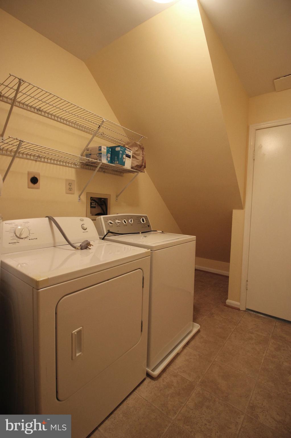 WILLOW COVE MANORS - Residential Lease