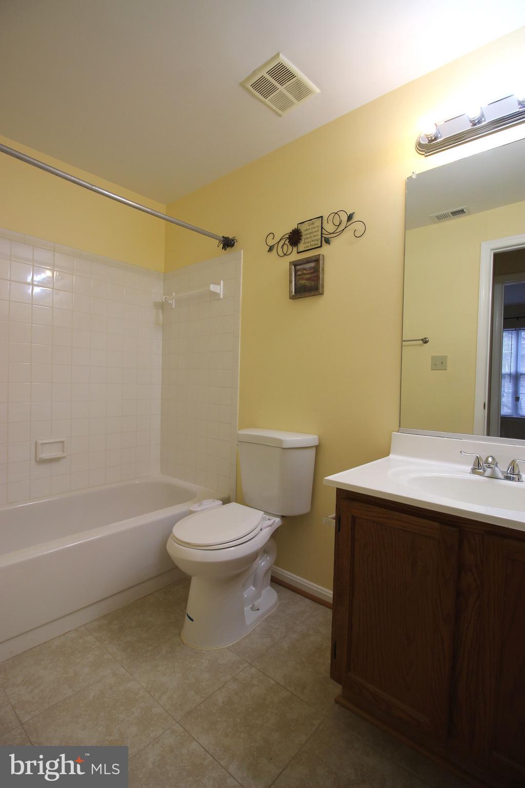 WILLOW COVE MANORS - Residential Lease