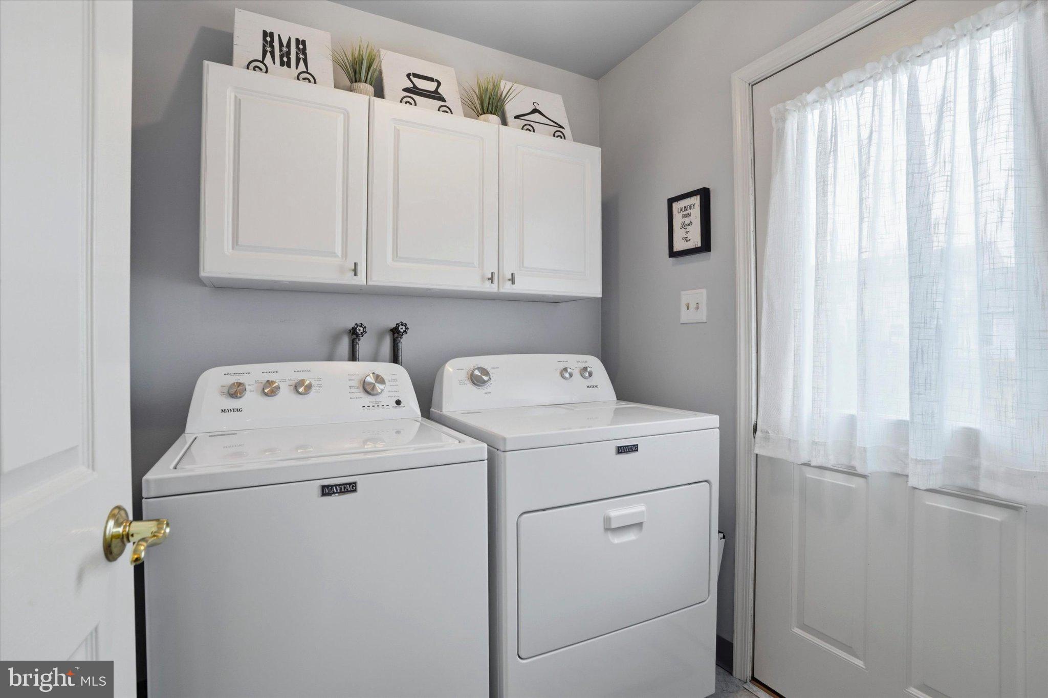 STERLING KNOLL - Residential