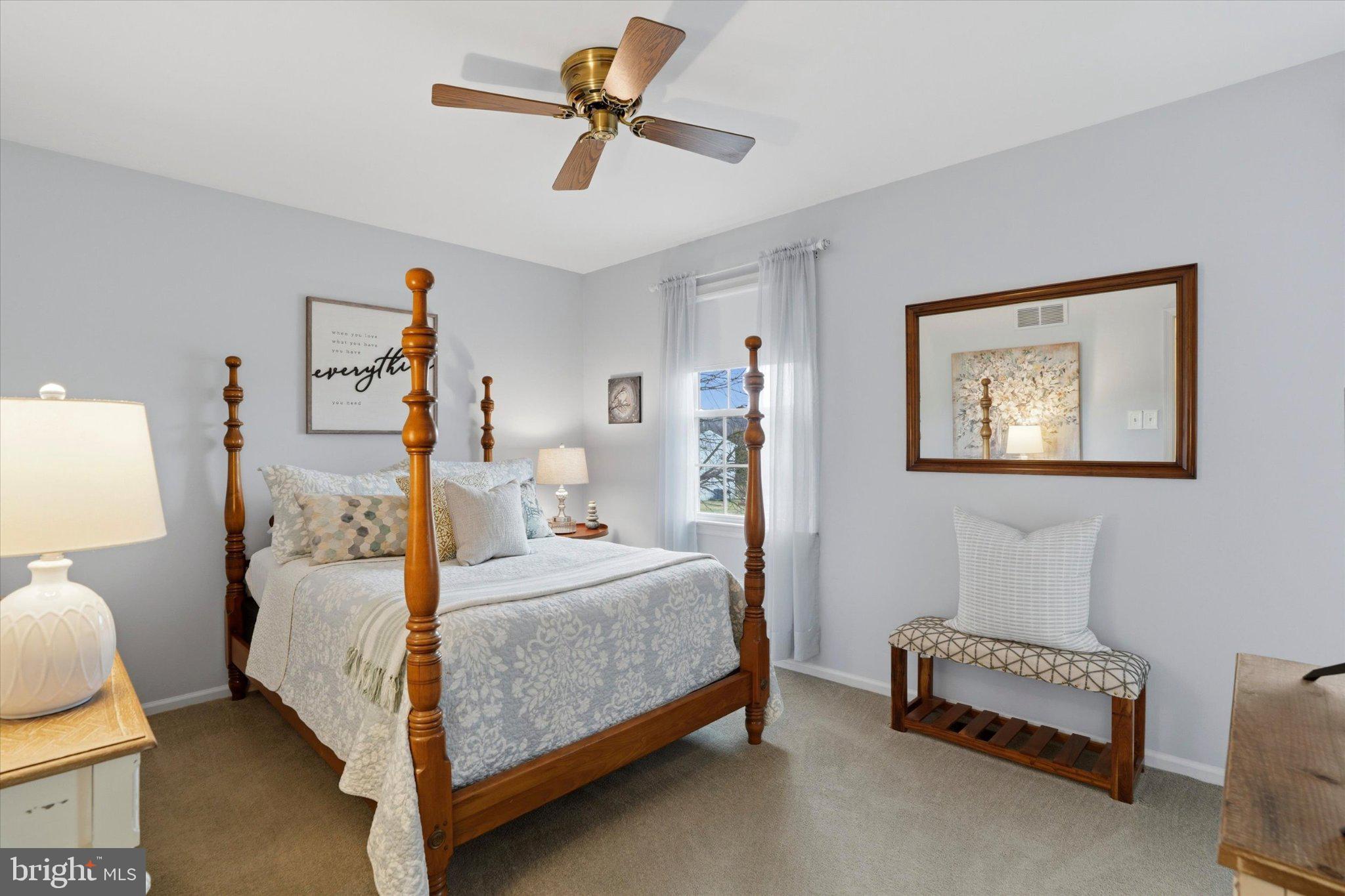 STERLING KNOLL - Residential