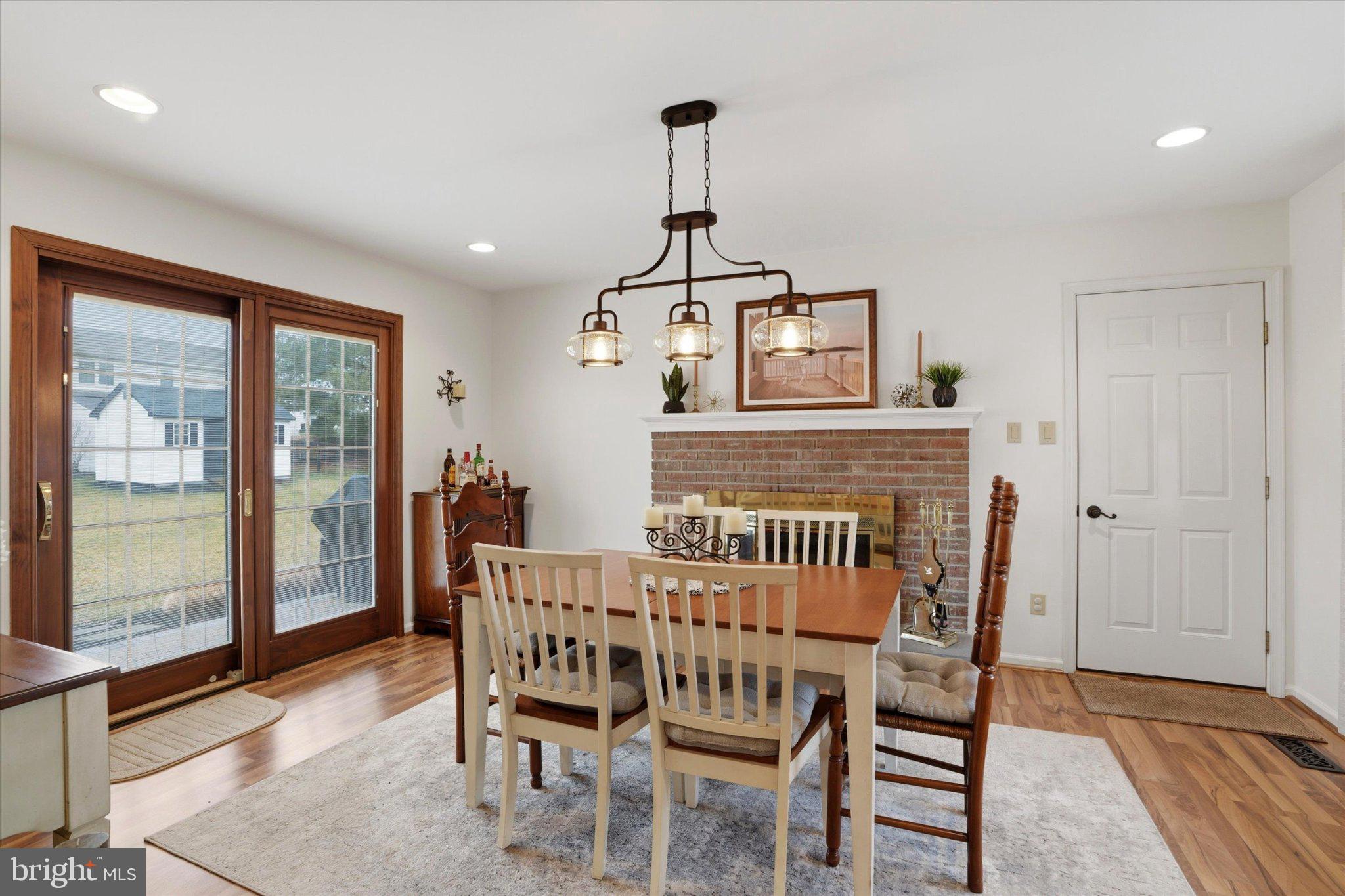 STERLING KNOLL - Residential