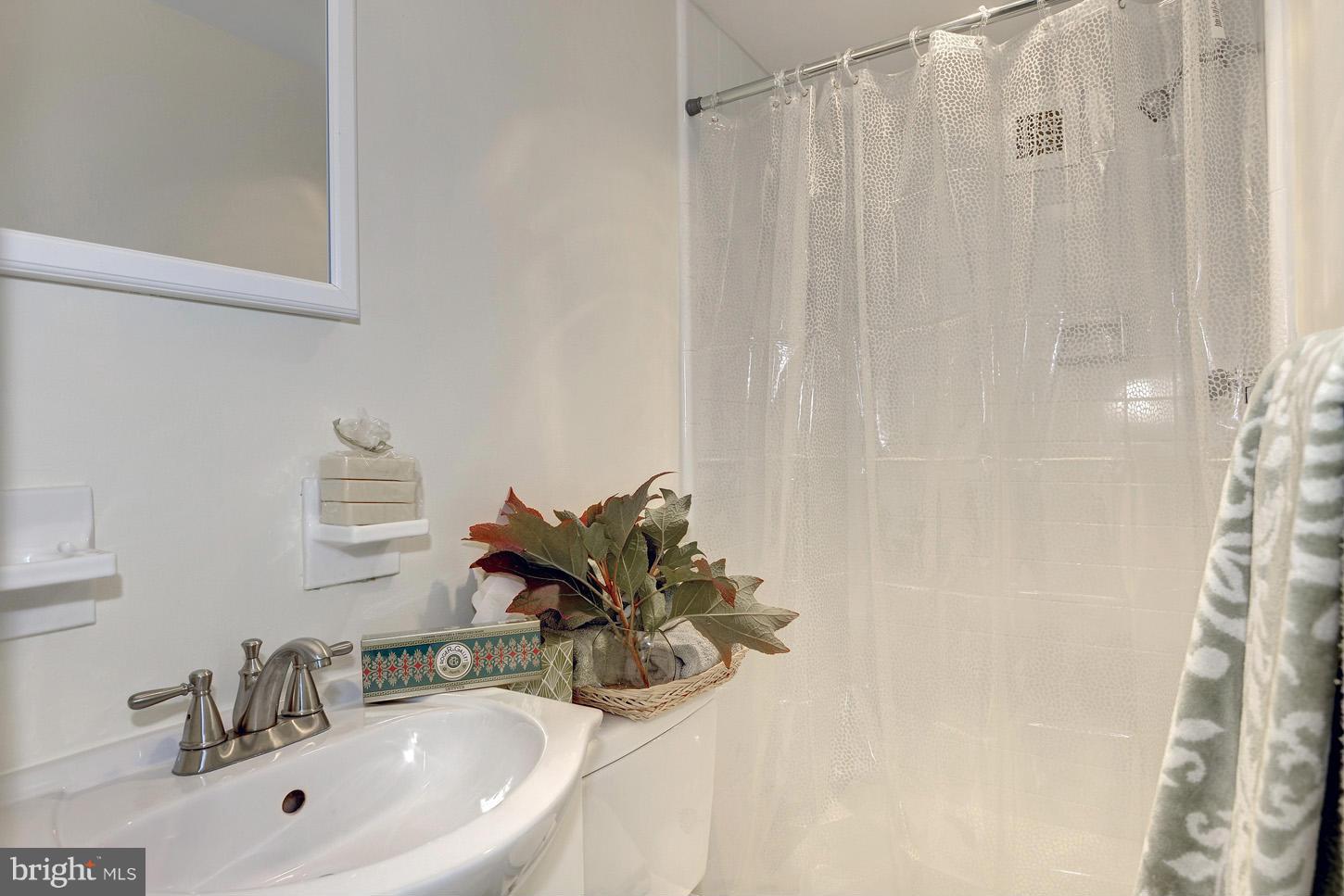 4720 CHEVY CHASE DR - Residential