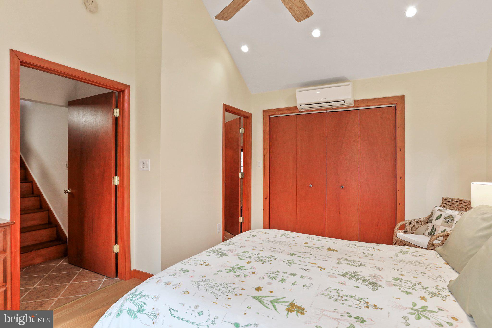 THE WOODS - Residential