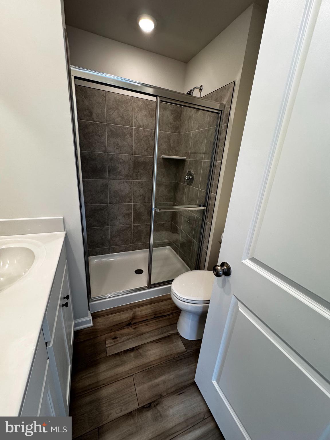 RED CLOVER MEADOWS - Residential Lease