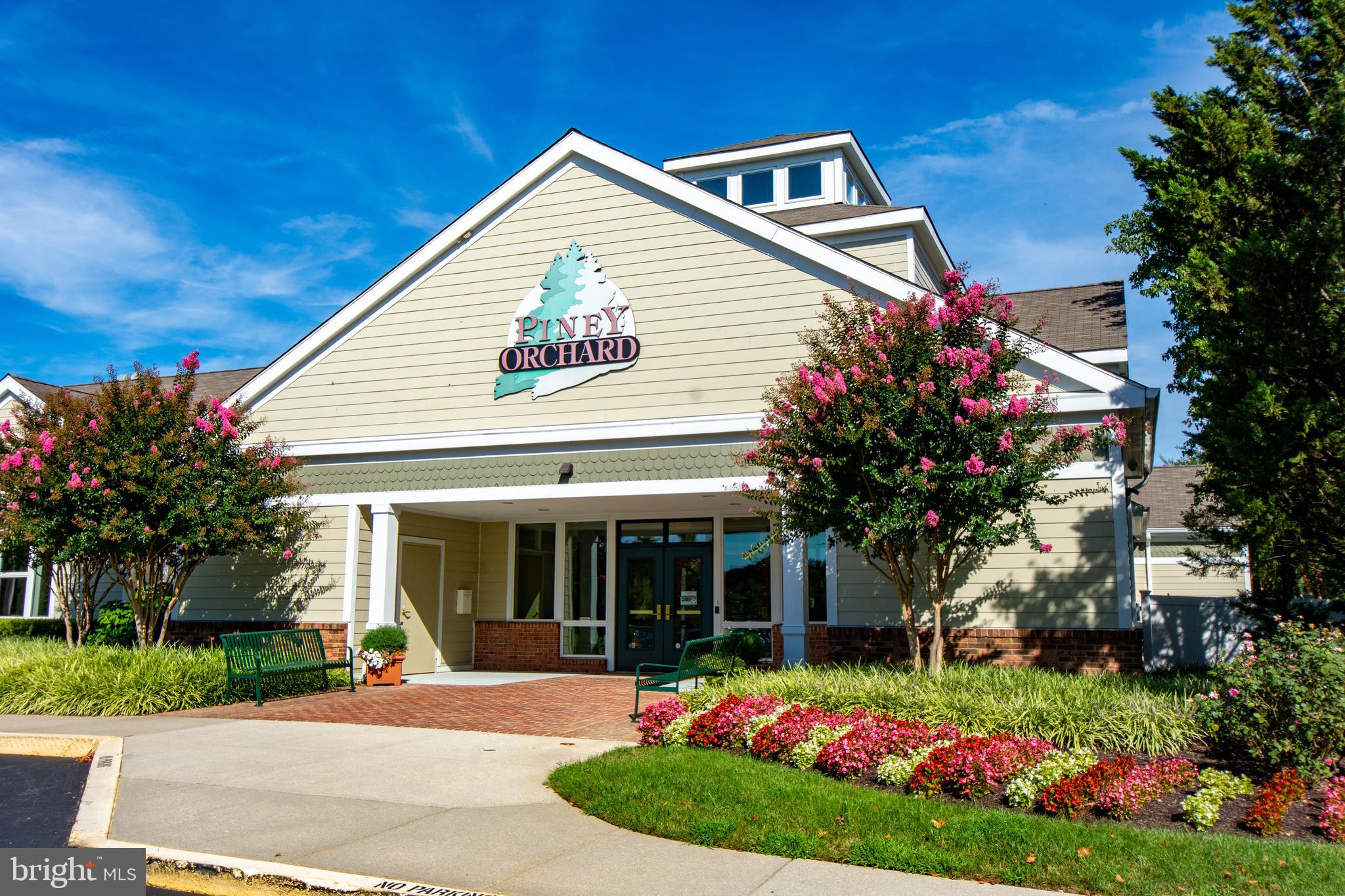 WEST COURTS AT PINEY ORCHARD - Residential