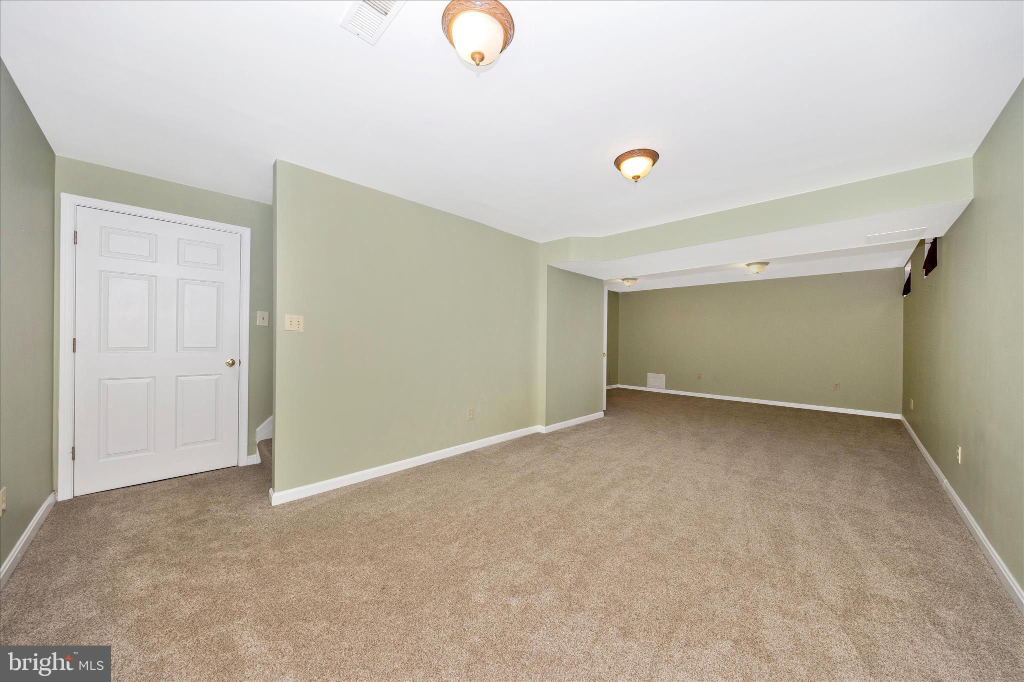 SPRING RIDGE - Residential