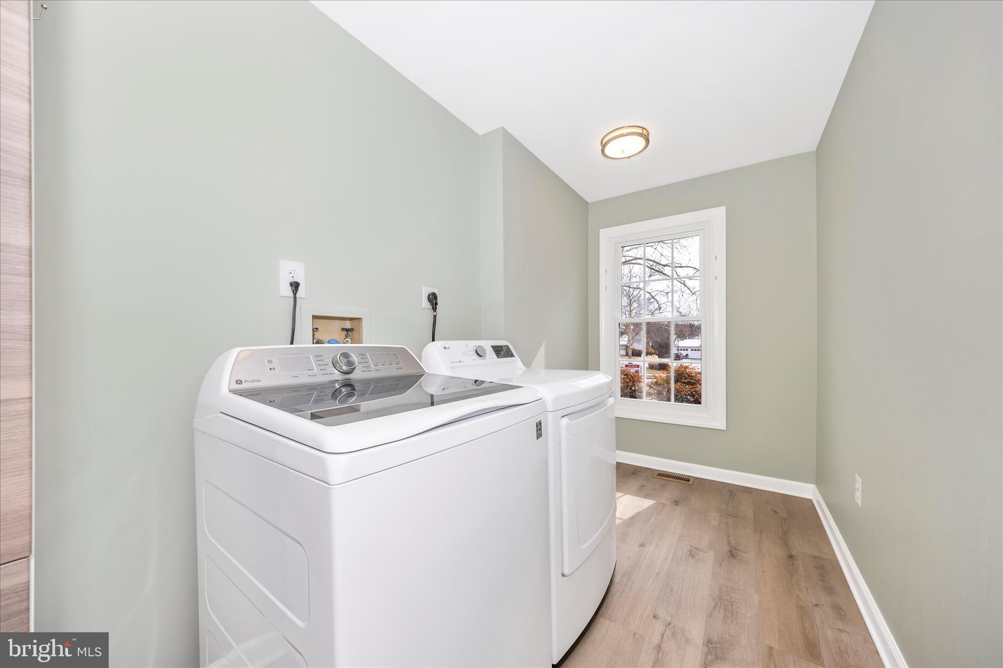 SPRING RIDGE - Residential