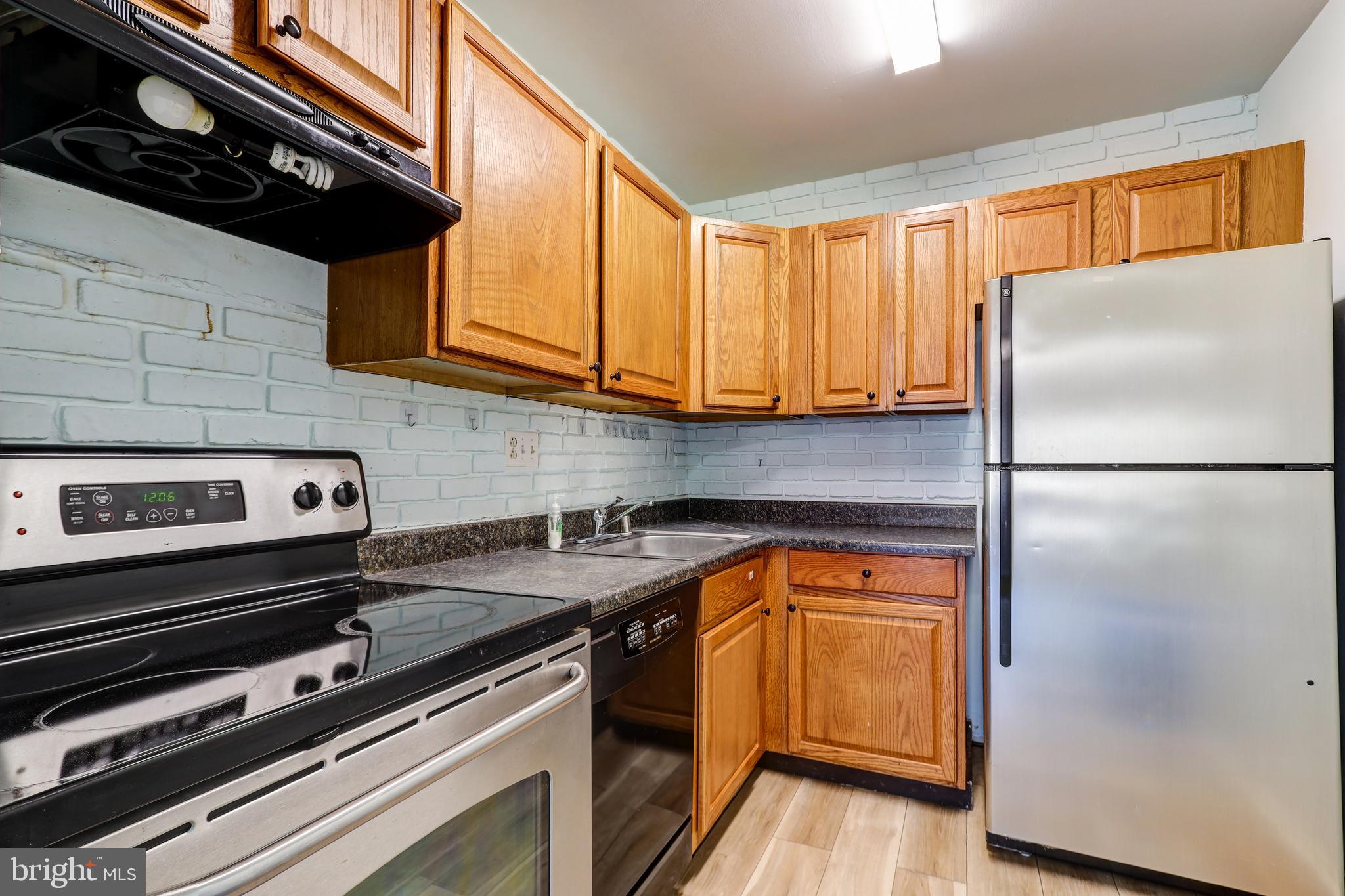 CLUBSIDE - Residential