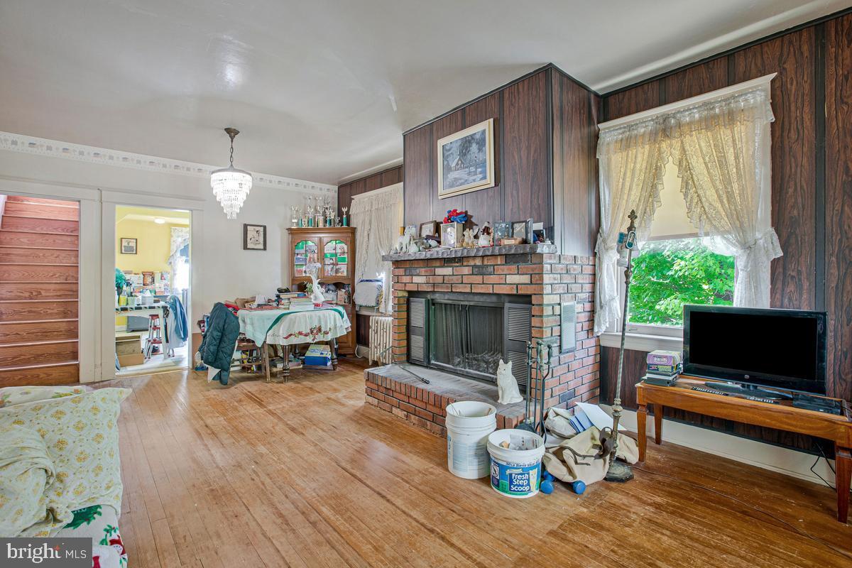 RICHARDSON HEIGHTS - Residential