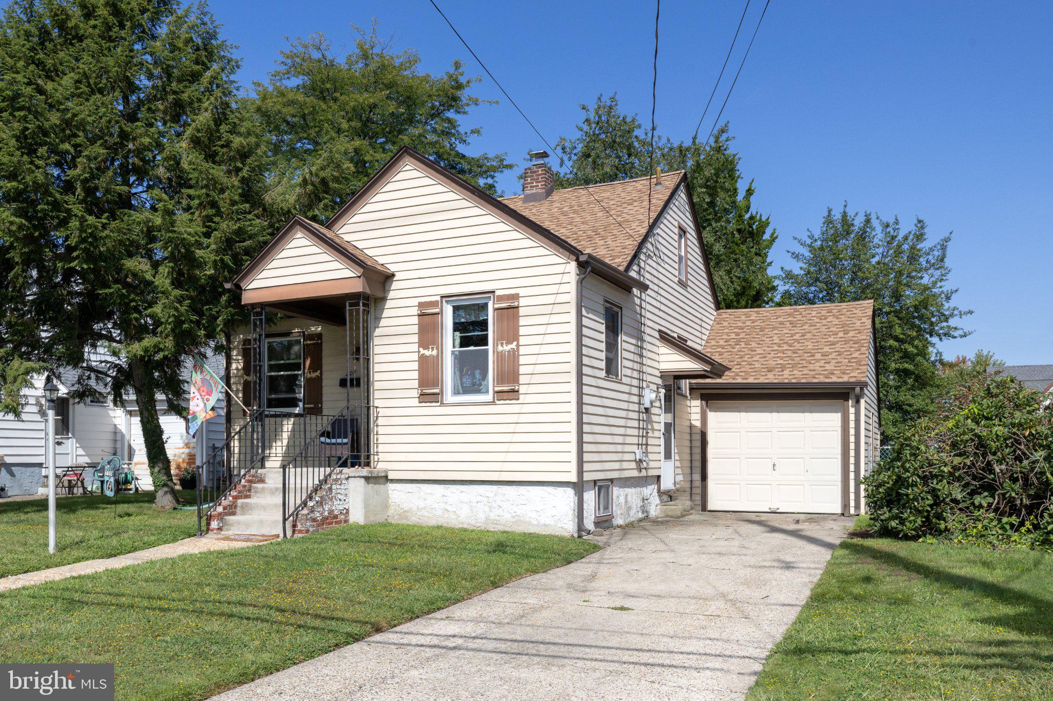 205 FOURTH AVENUE