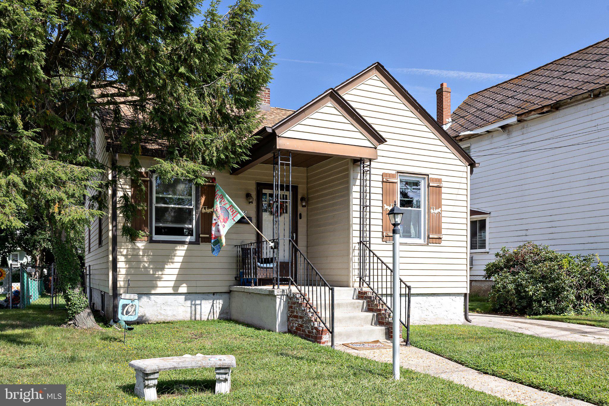 205 FOURTH AVENUE