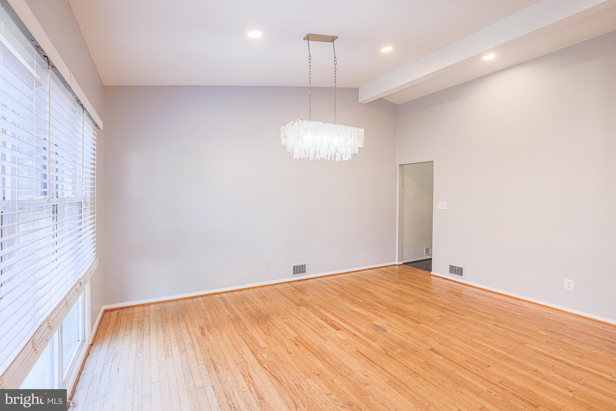 SUMMIT PARK - Residential Lease