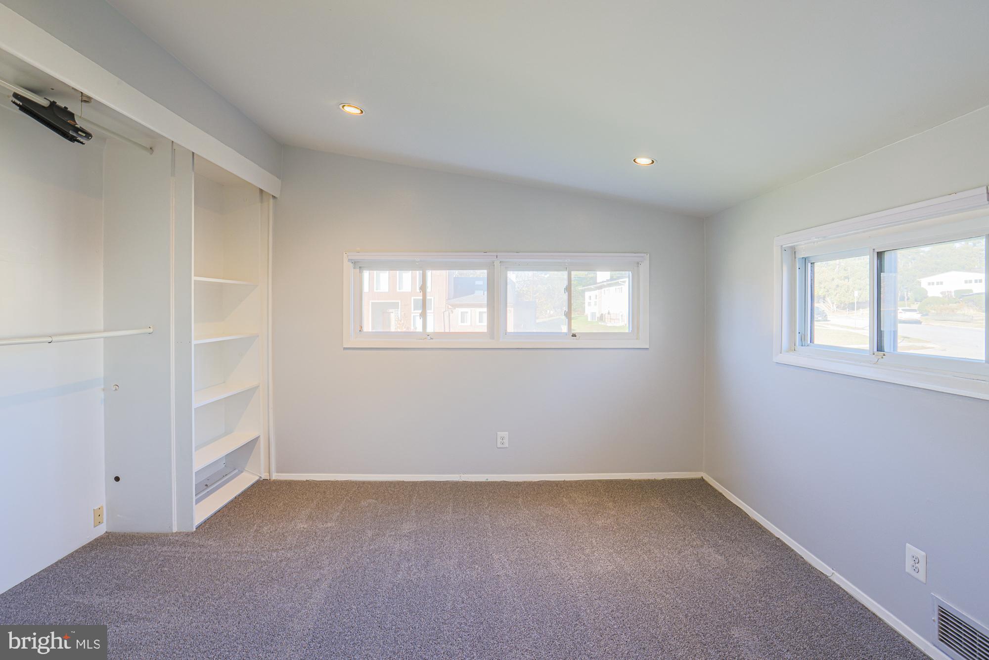 SUMMIT PARK - Residential Lease