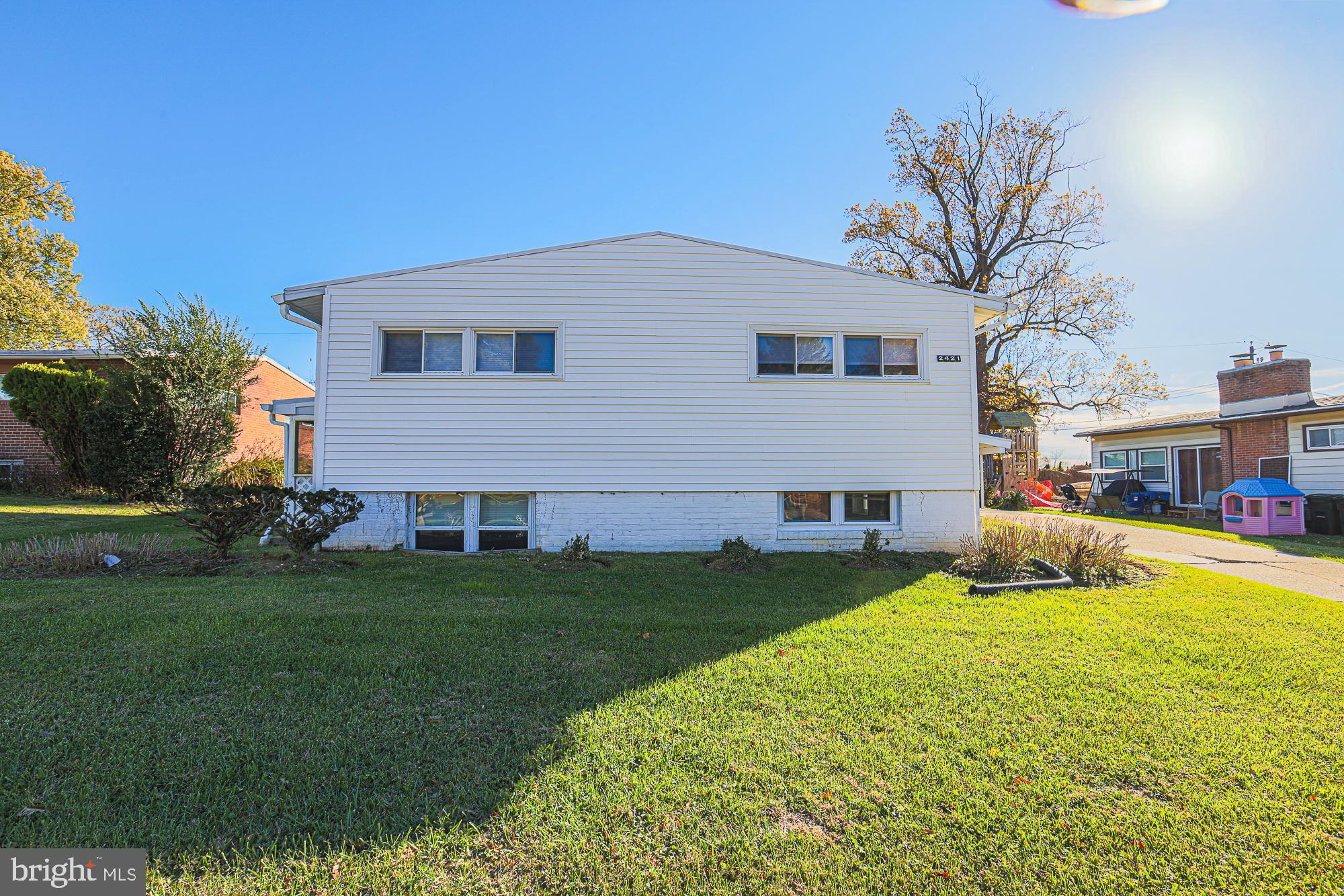 SUMMIT PARK - Residential Lease