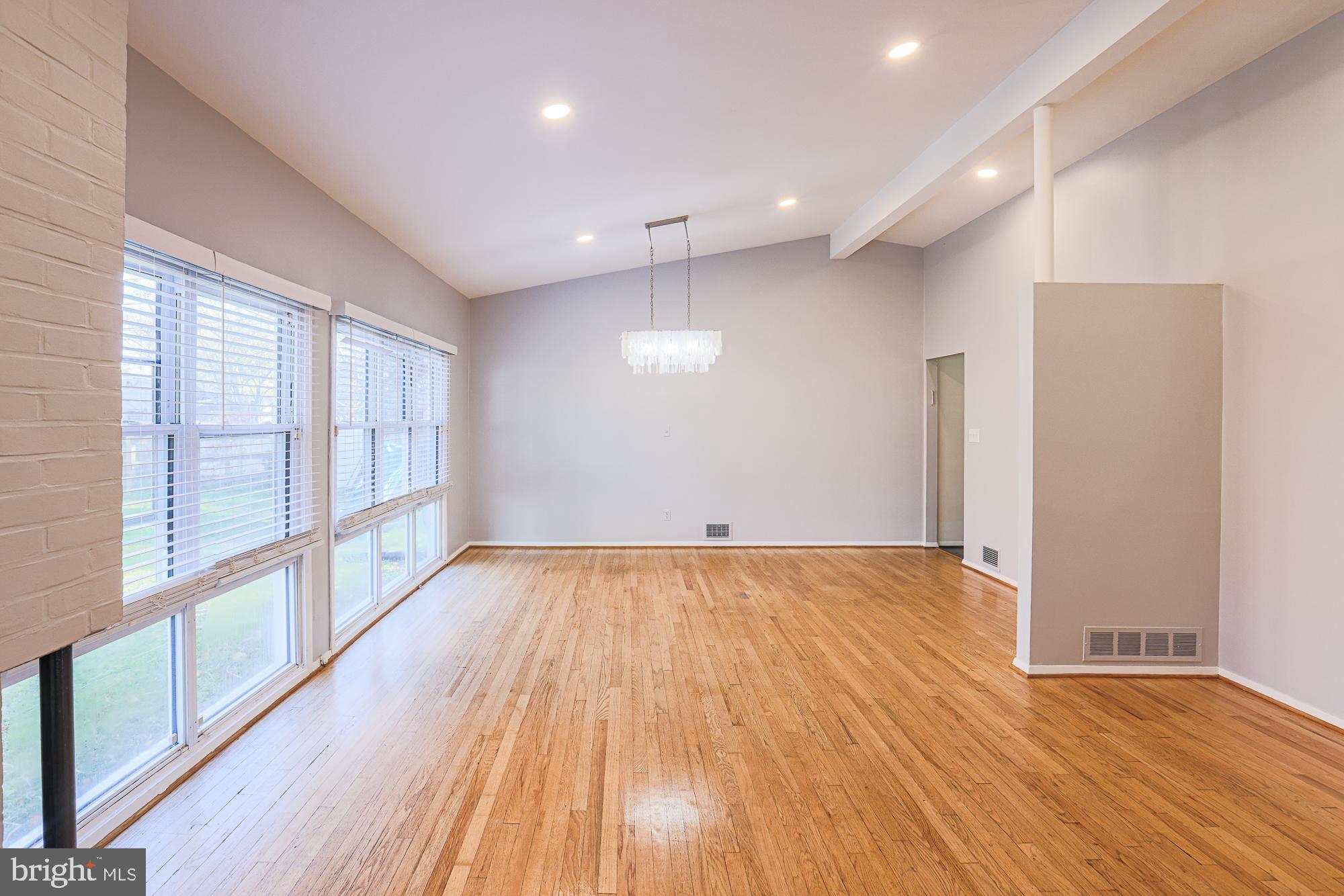 SUMMIT PARK - Residential Lease