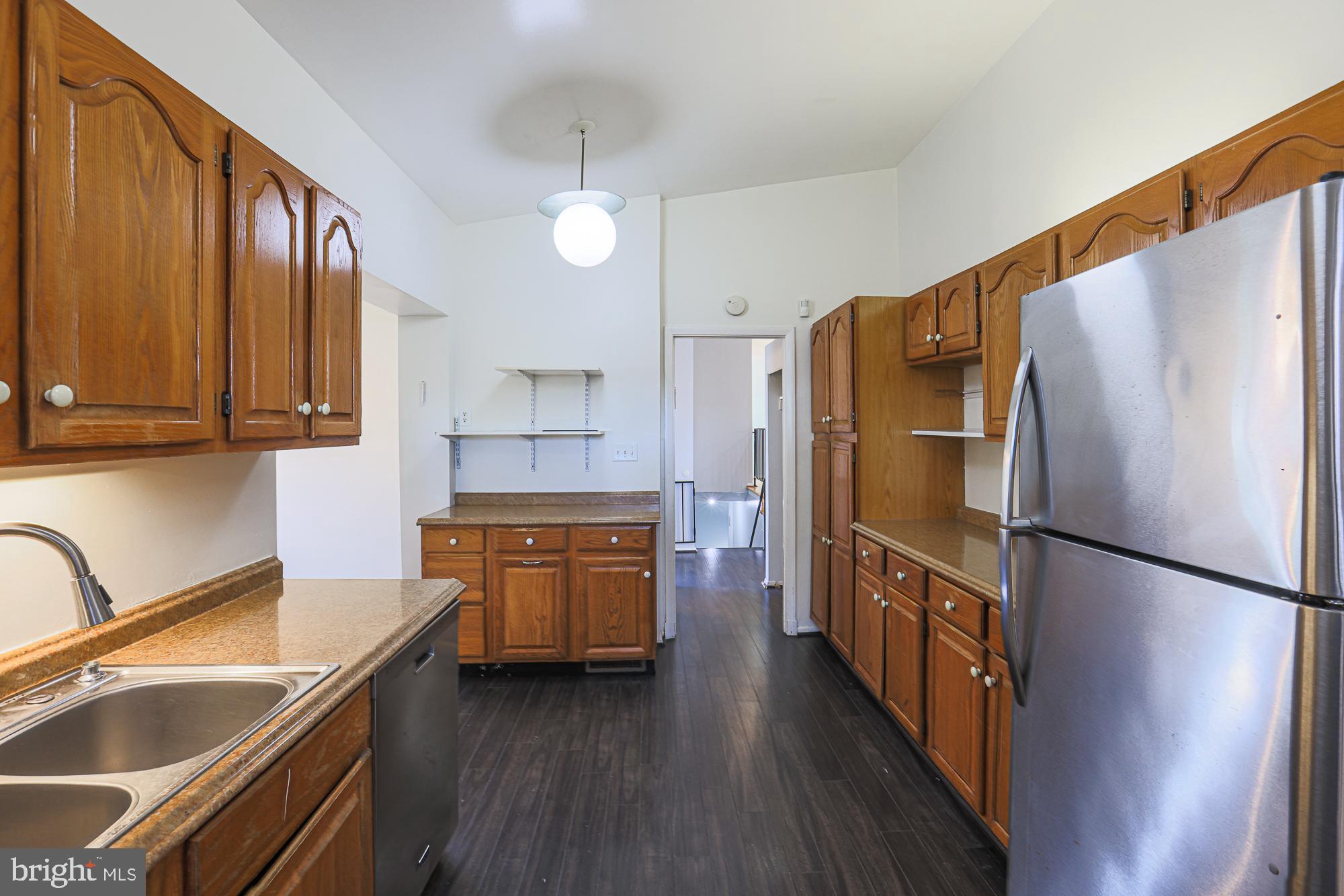 SUMMIT PARK - Residential Lease