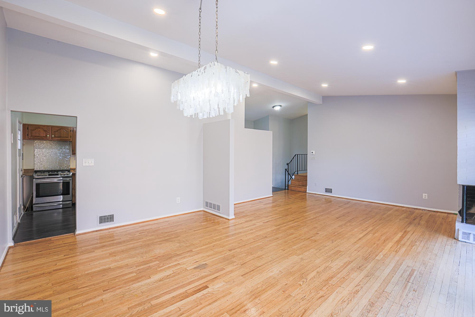 SUMMIT PARK - Residential Lease