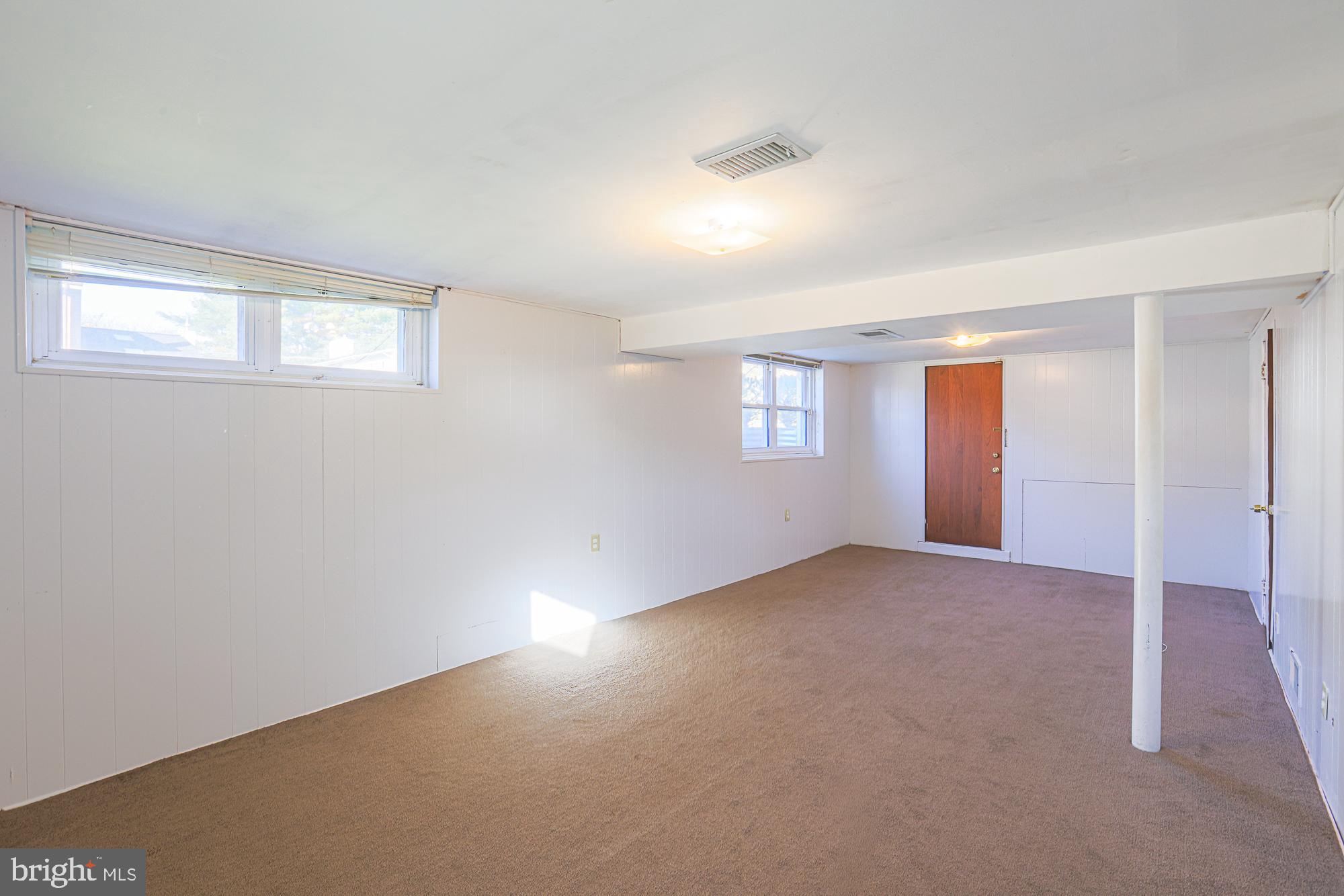 SUMMIT PARK - Residential Lease