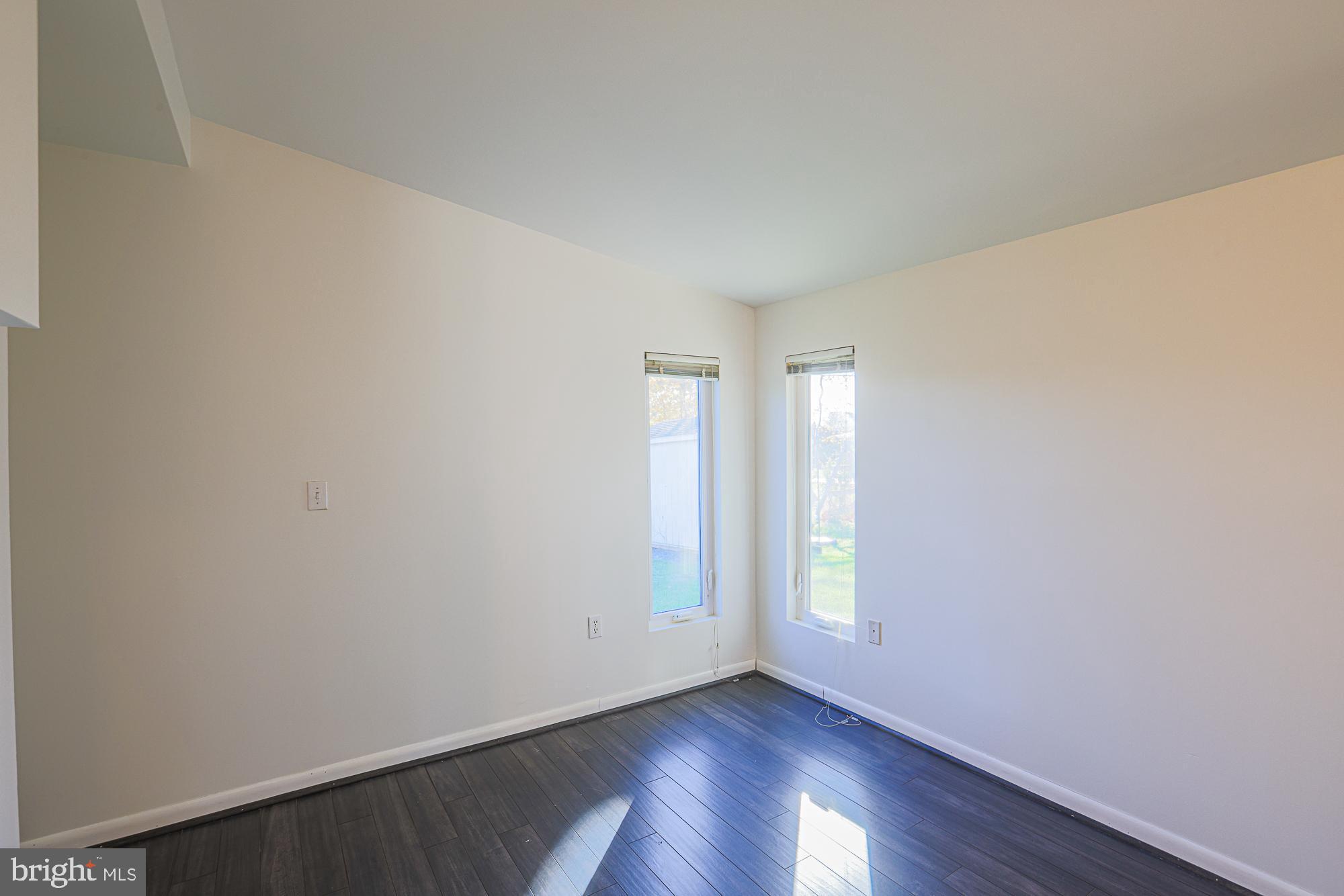 SUMMIT PARK - Residential Lease