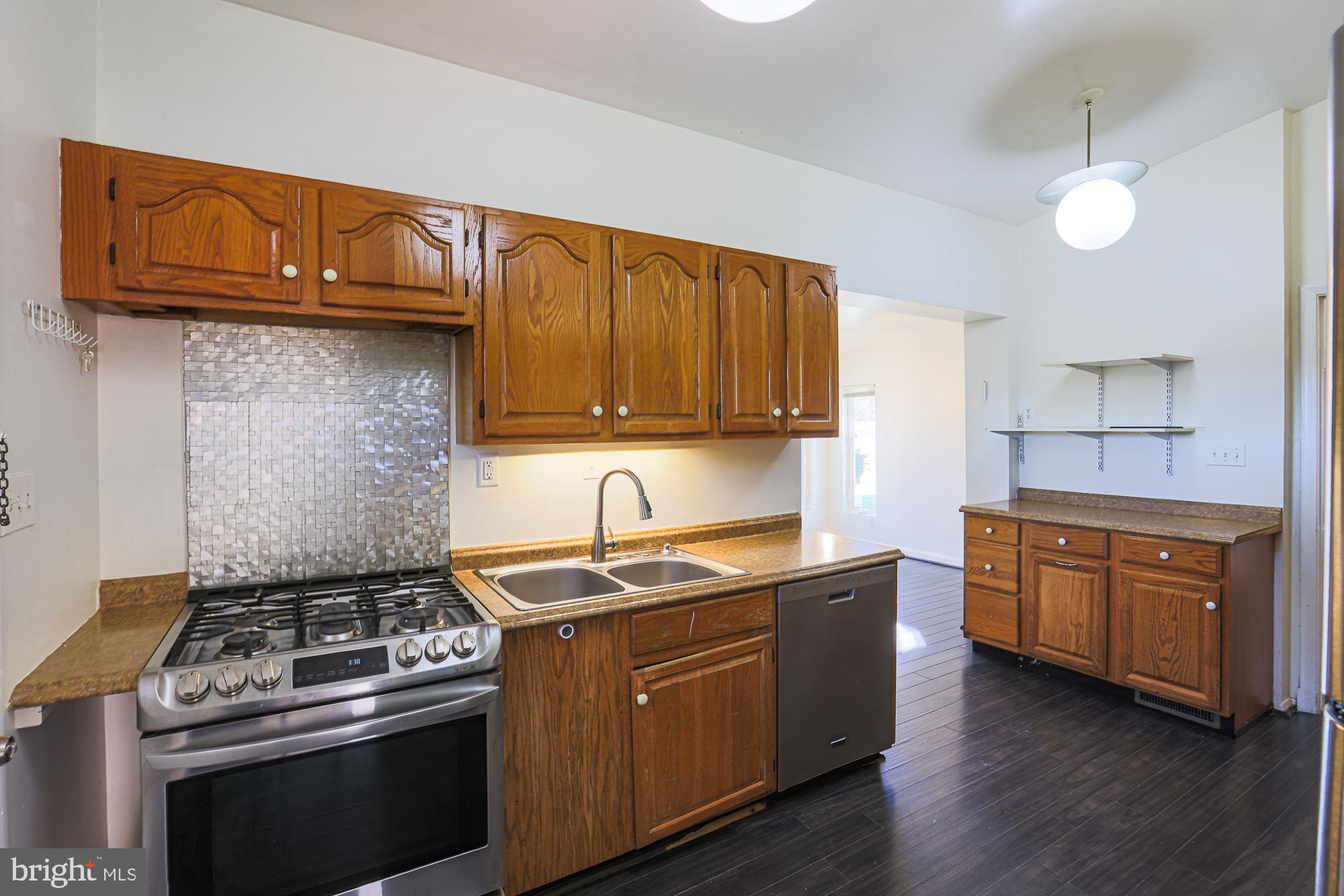 SUMMIT PARK - Residential Lease