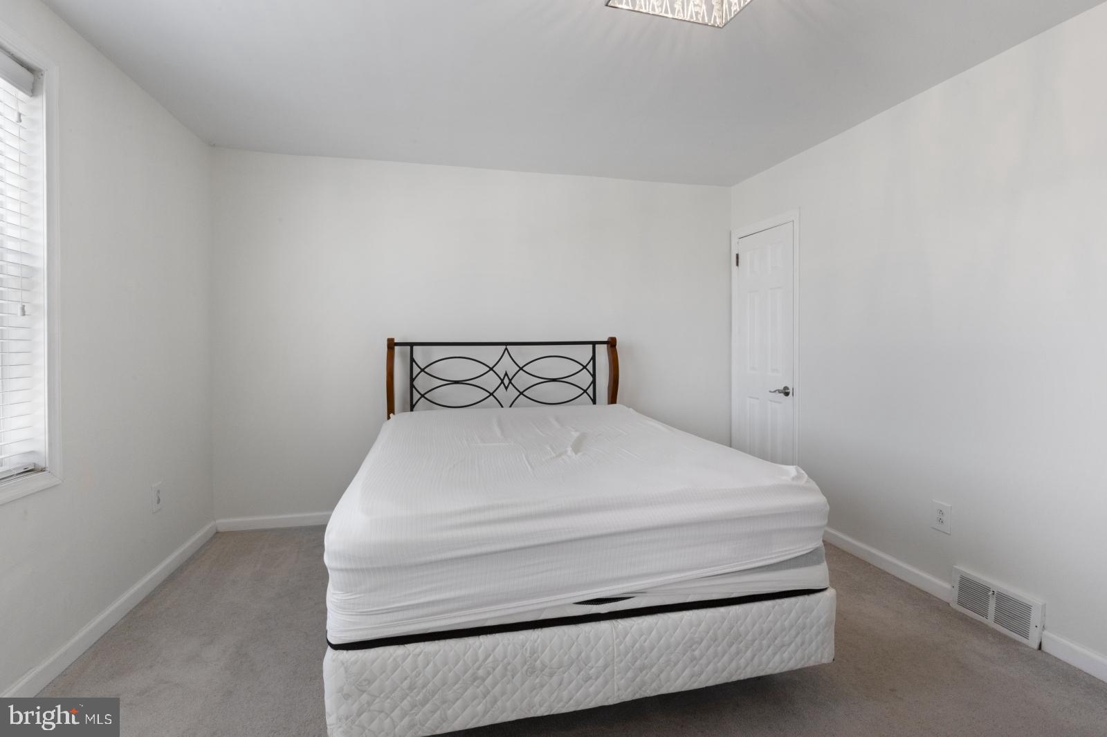 PHILADELPHIA (SOUTH) - Residential Lease