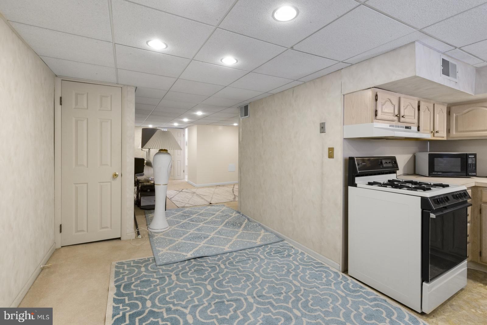 PHILADELPHIA (SOUTH) - Residential Lease