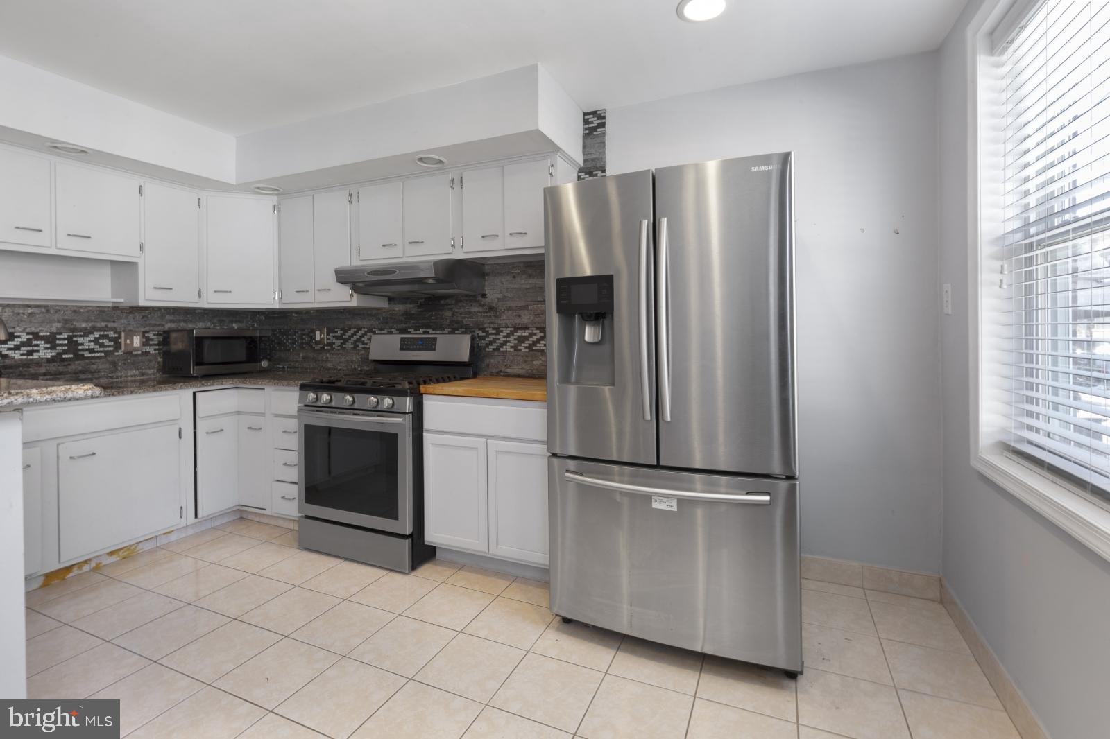 PHILADELPHIA (SOUTH) - Residential Lease