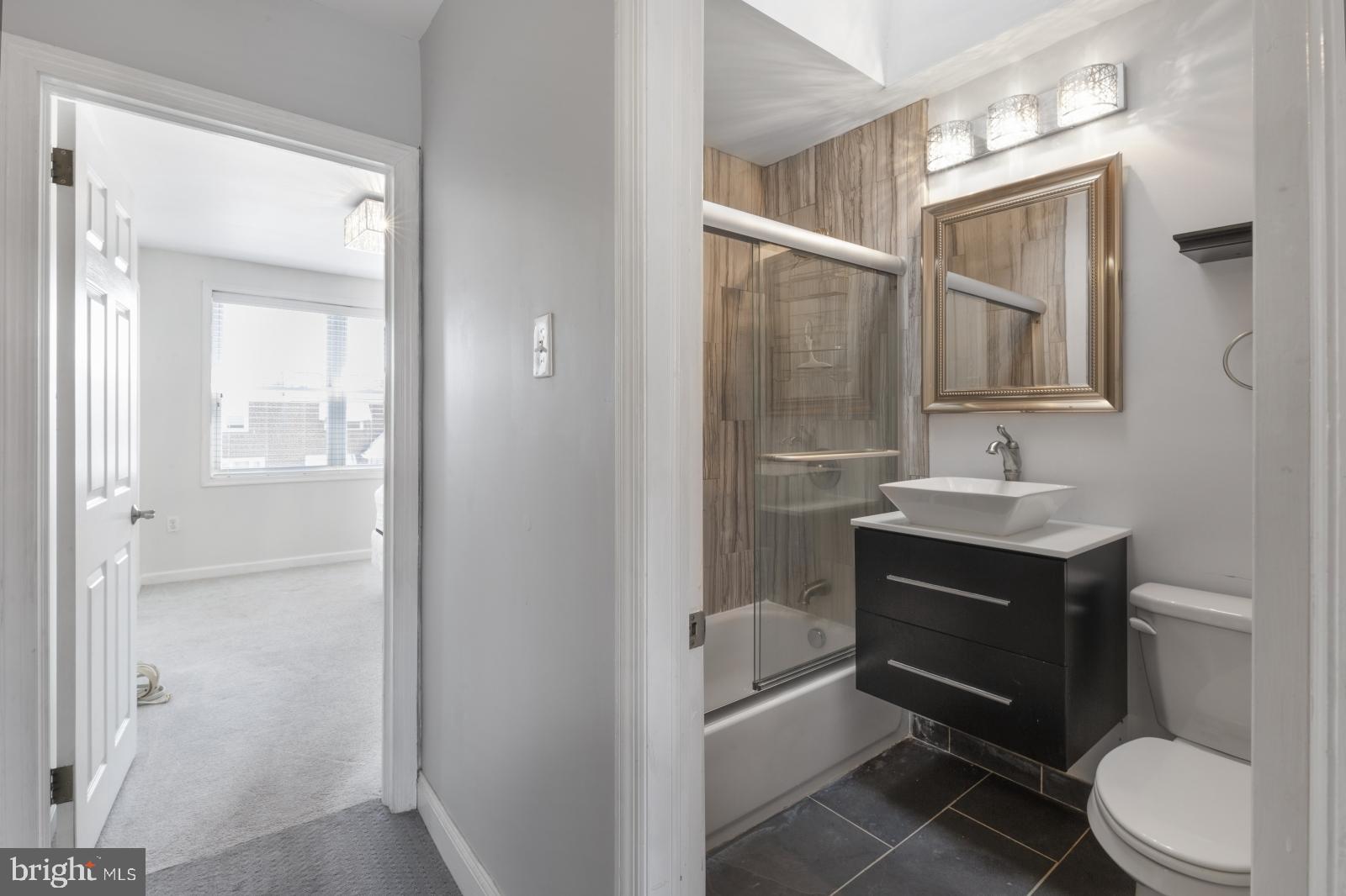 PHILADELPHIA (SOUTH) - Residential Lease