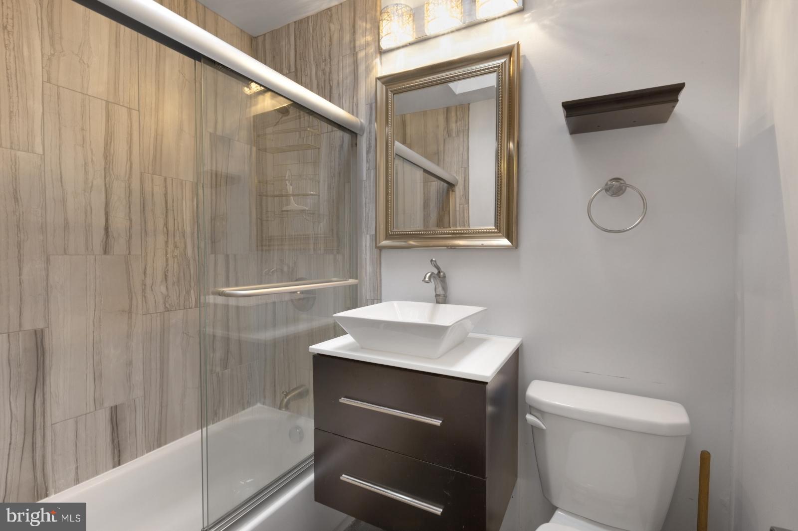 PHILADELPHIA (SOUTH) - Residential Lease