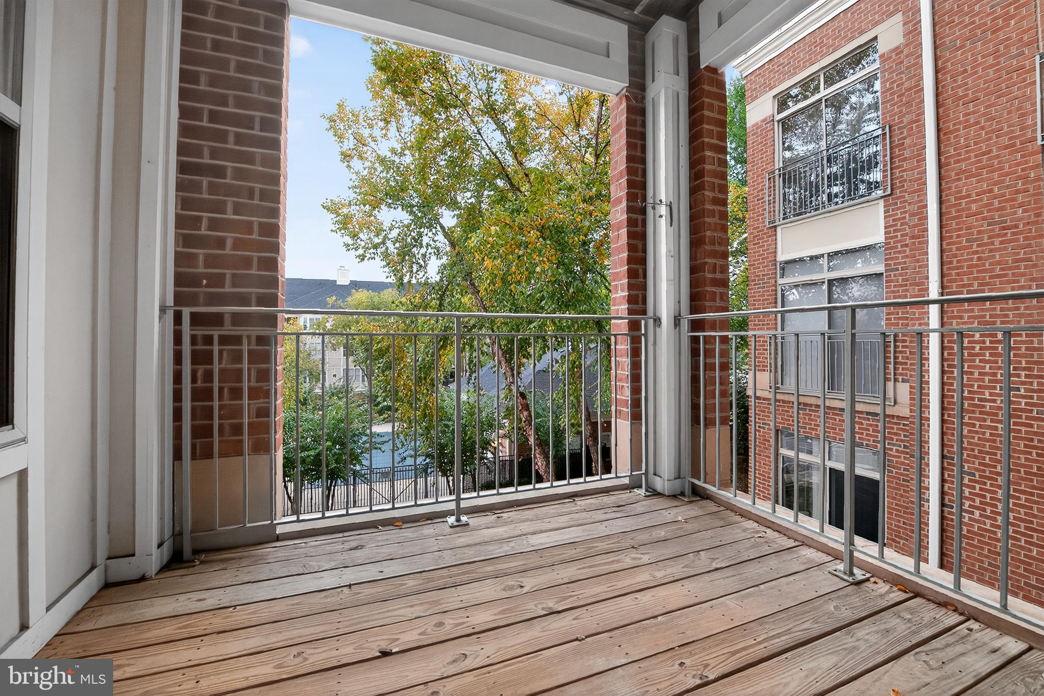 STRATFORD COURT - Residential