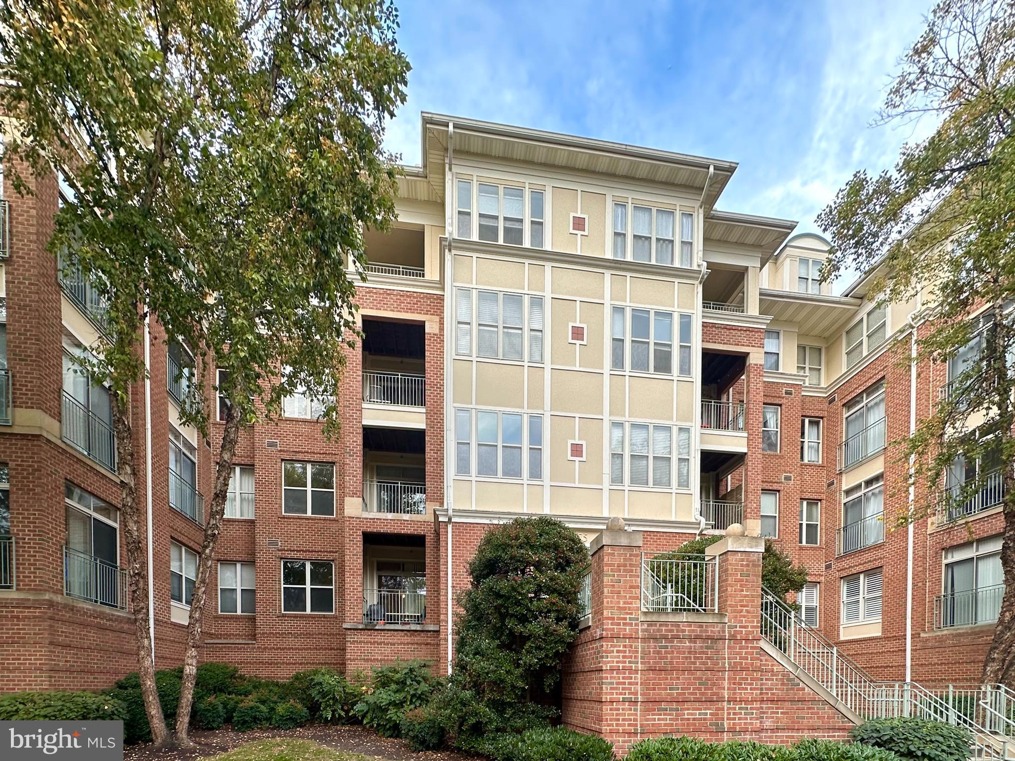11775 STRATFORD HOUSE PLACE 206