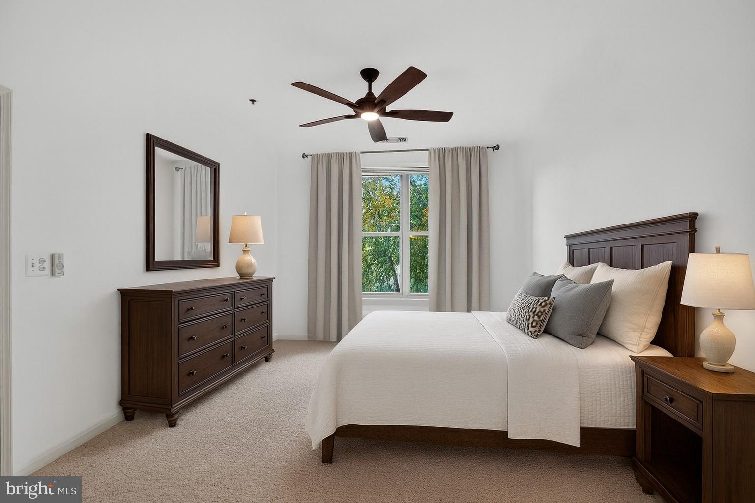 STRATFORD COURT - Residential