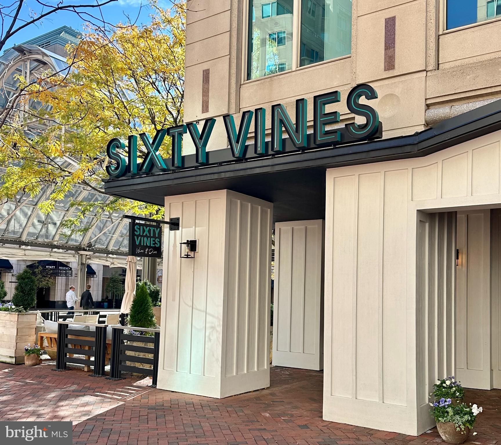 STRATFORD COURT - Residential