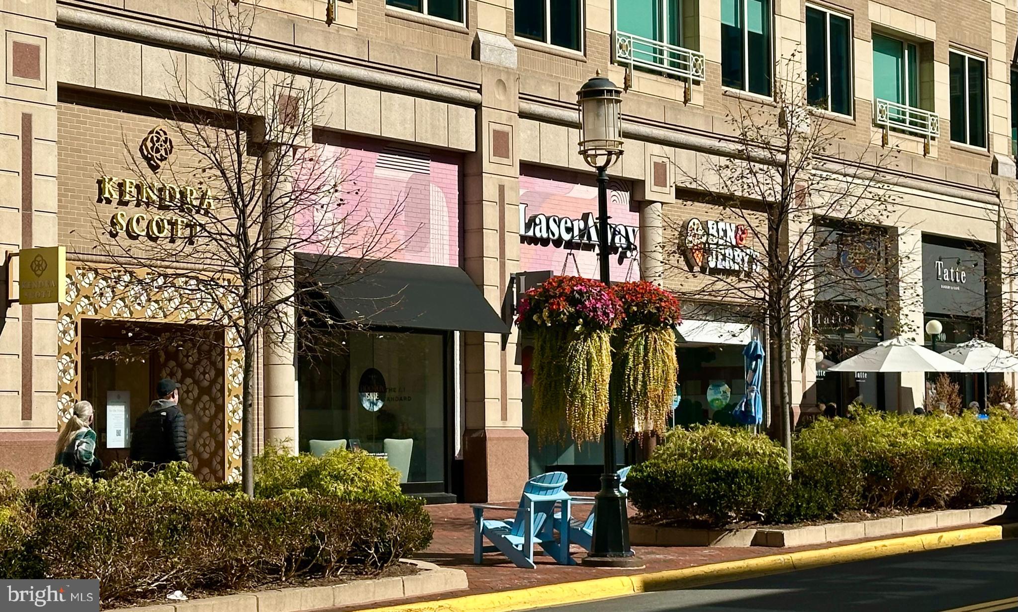 STRATFORD COURT - Residential