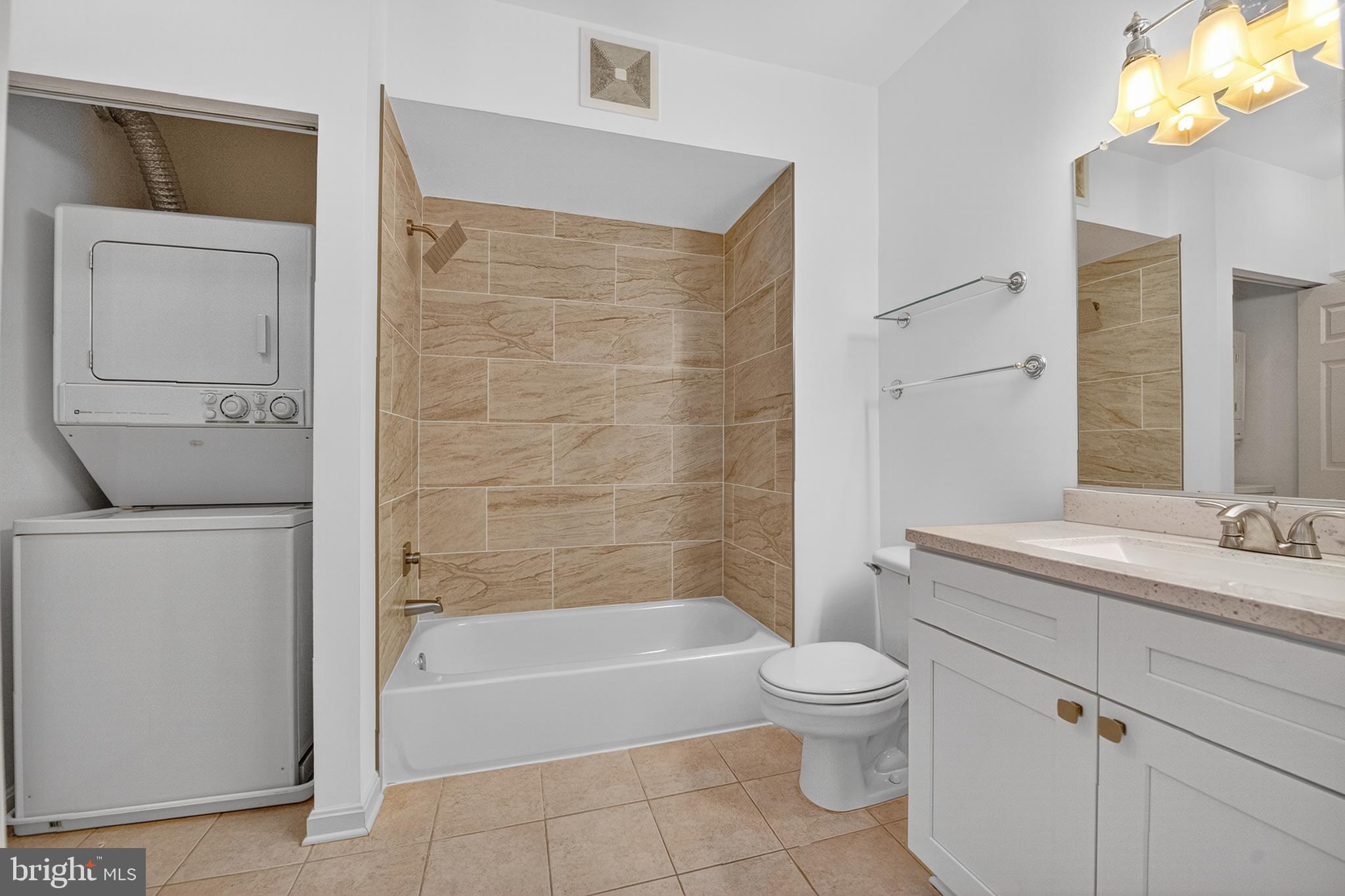 STRATFORD COURT - Residential