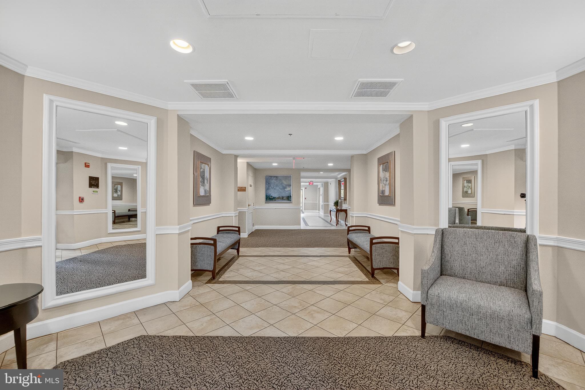 STRATFORD COURT - Residential