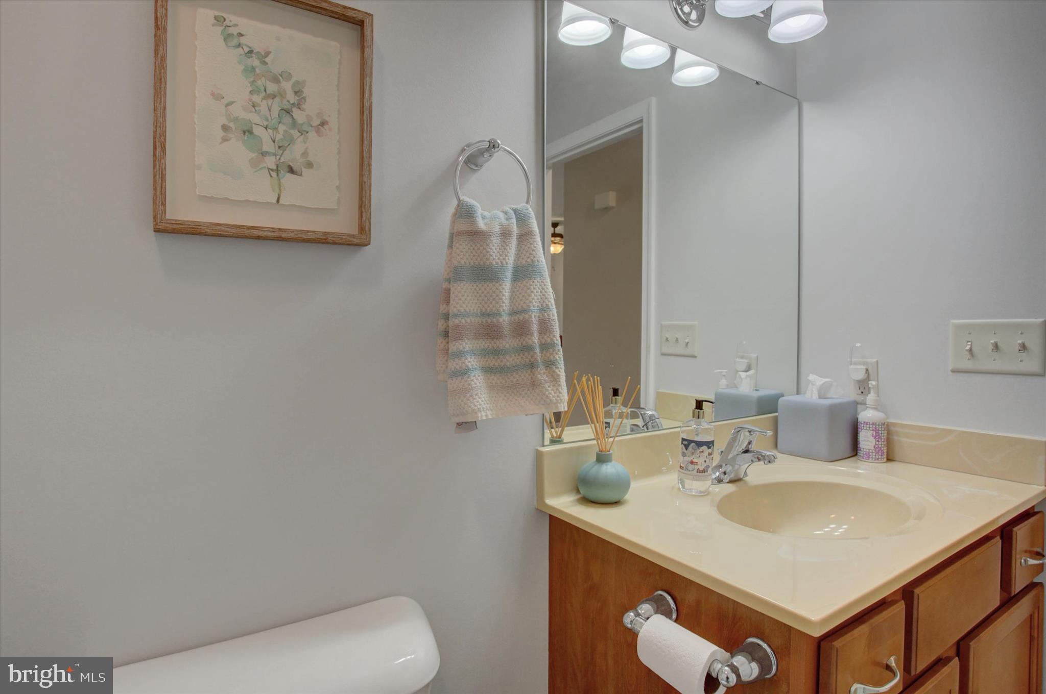 COUNTRY MANOR - Residential